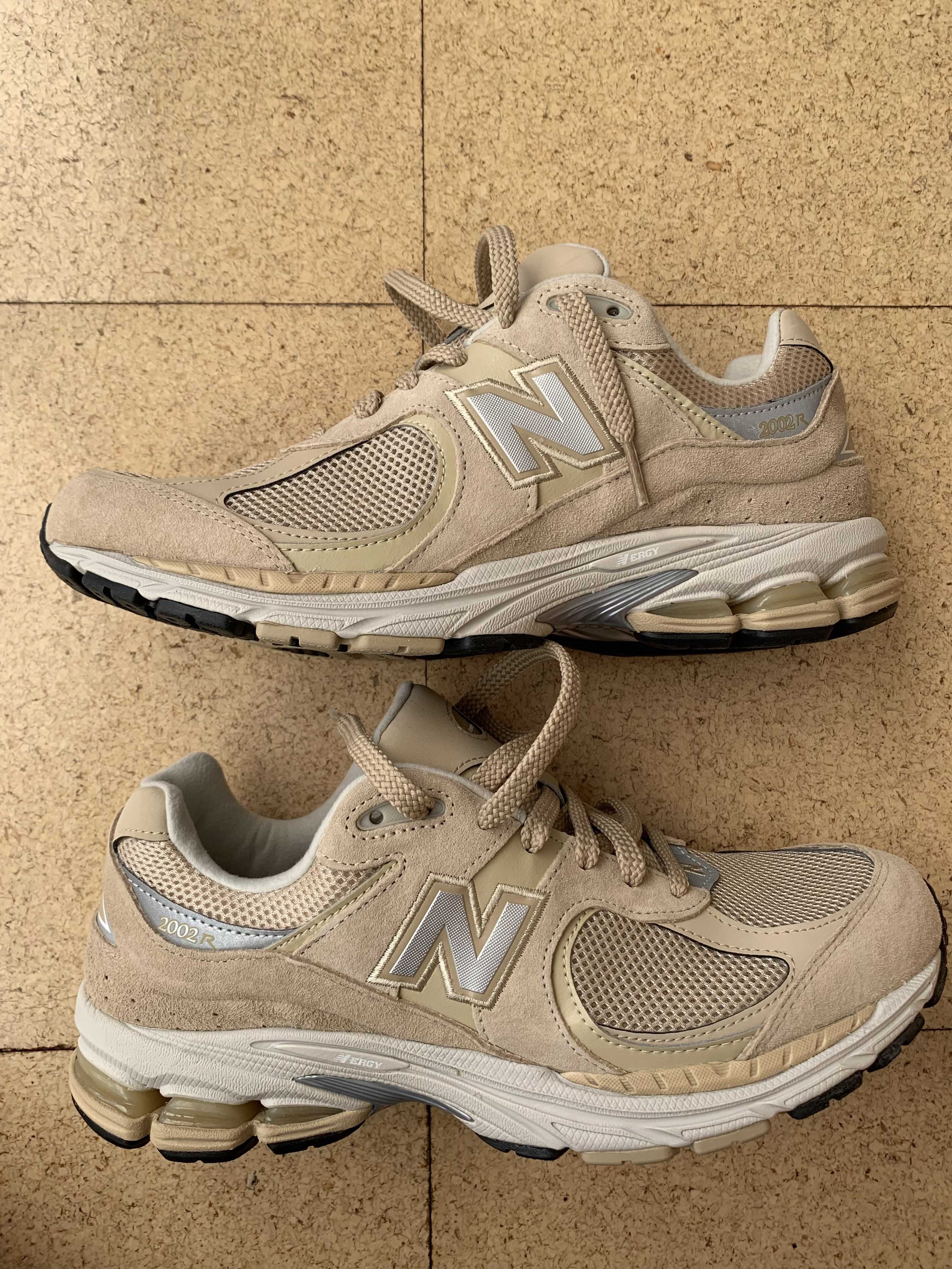 New Balance 2002R "Khaki/Silver"