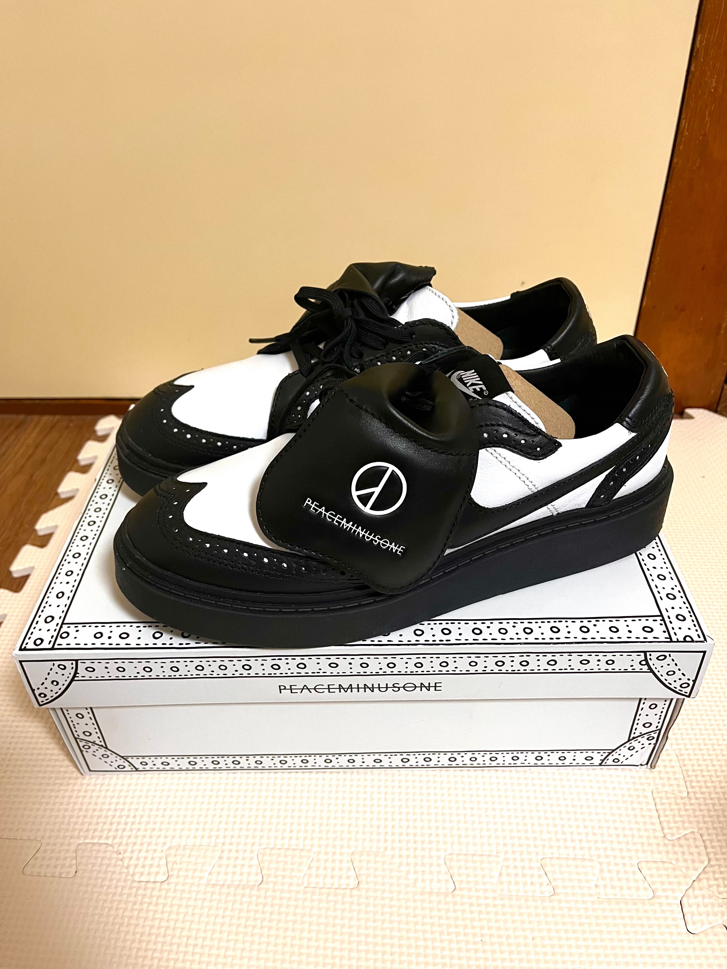PEACEMINUSONE × Nike Kwondo 1 "Black and White" / G-DRAGON