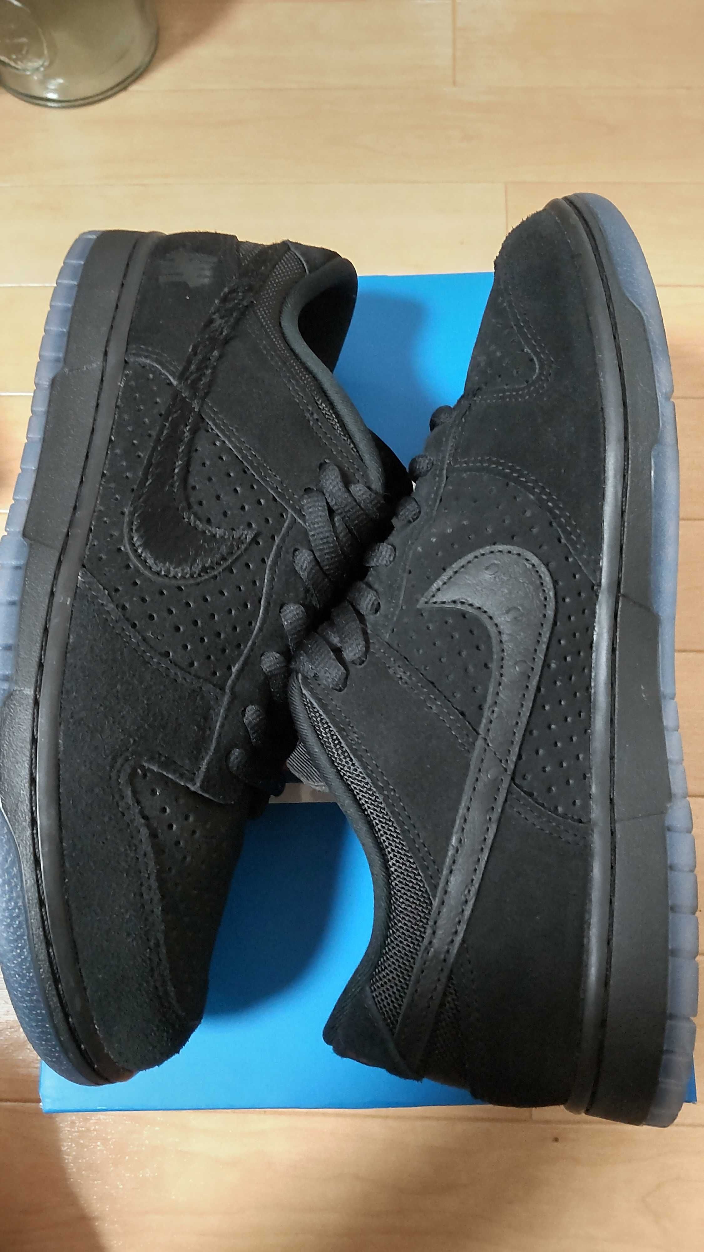 UNDEFEATED × Nike Dunk Low SP "5 ON IT"