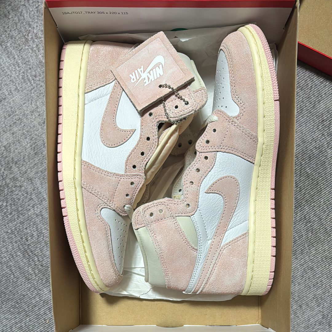 Nike Women's Air Jordan 1 Retro High OG "Washed Pink"