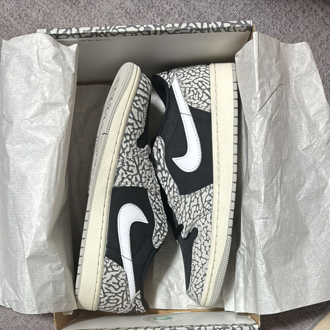 Nike Air Jordan 1 Retro Low OG "Black Cement"