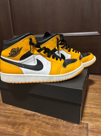 Nike Air Jordan 1 Mid "Taxi"