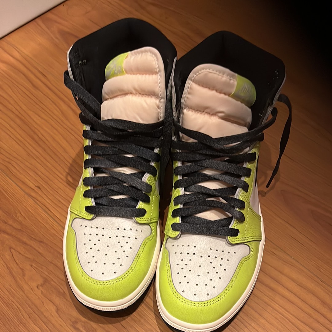 Nike Air Jordan 1 High OG "Volt/Visionaire"