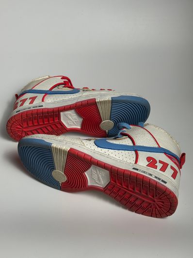 Magnus Walker x Nike SB Dunk High "1971 Porche 911 T 277"