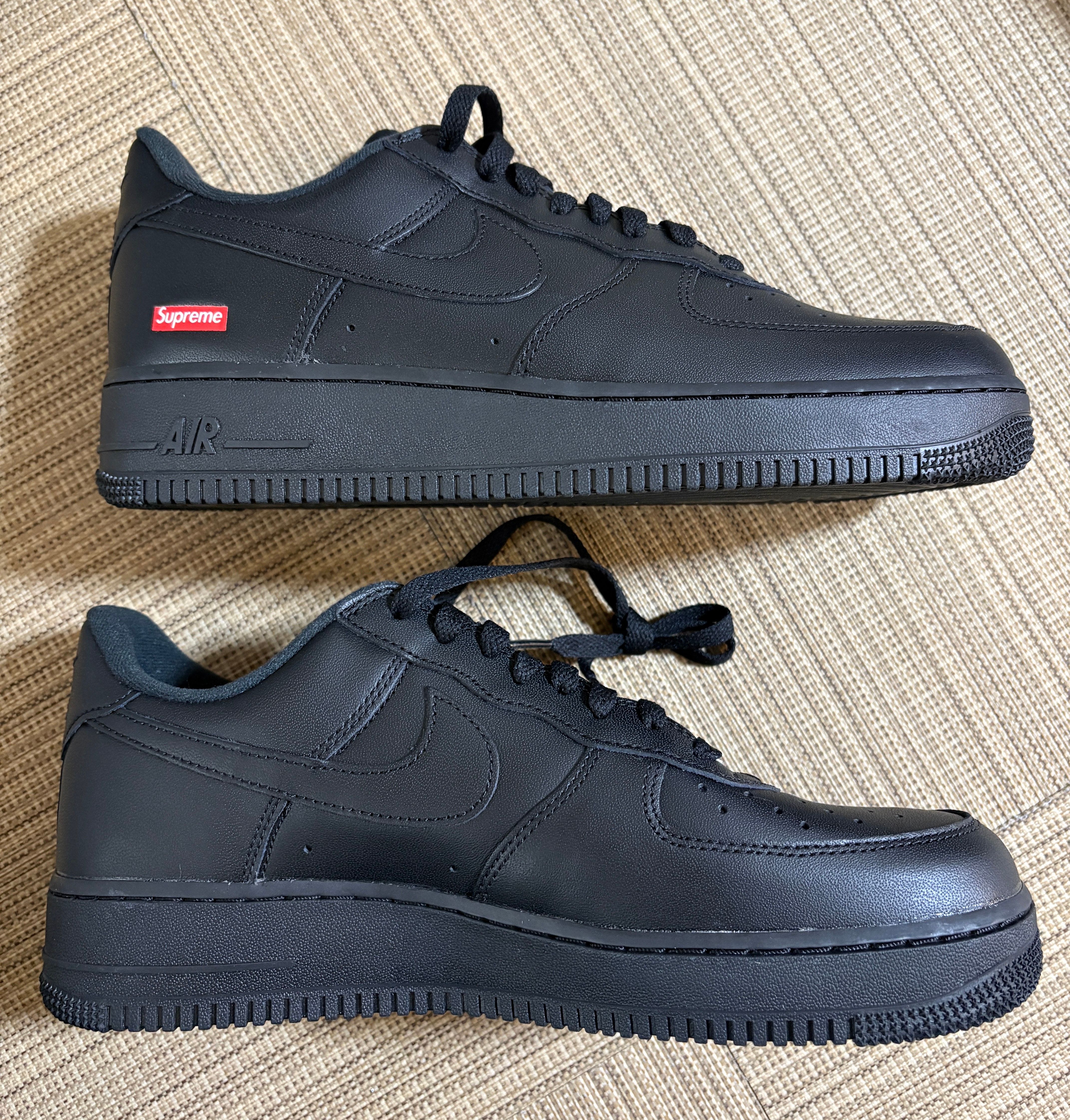 Supreme × Nike Air Force 1 Low "Black"