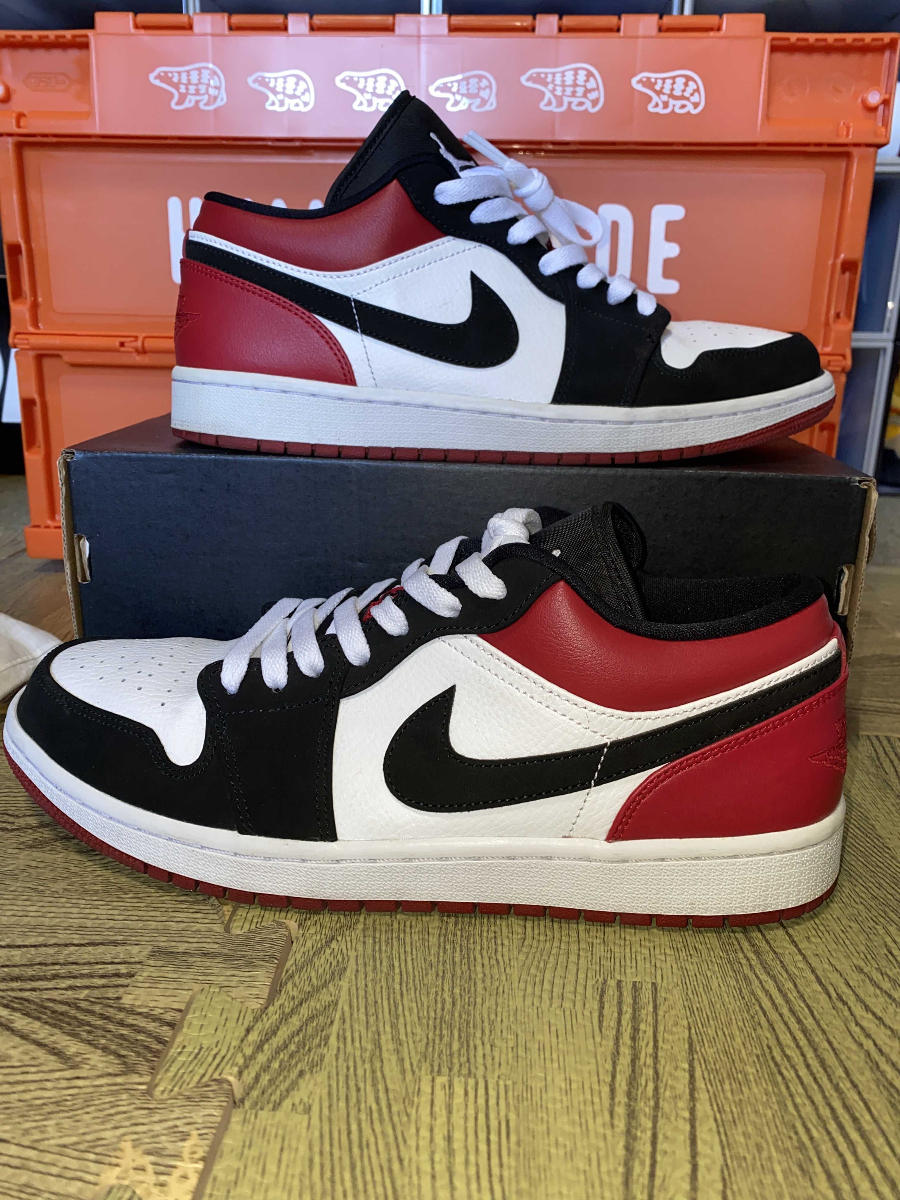 Nike Air Jordan 1 Low "Black Toe"