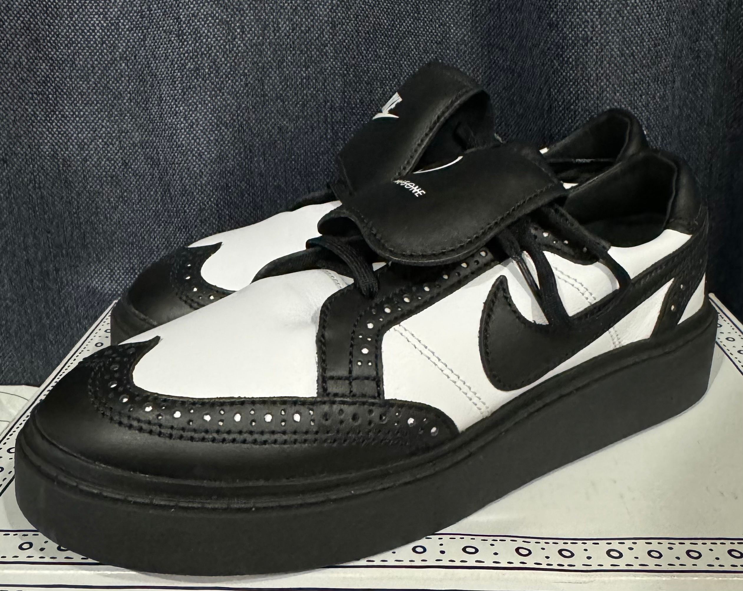PEACEMINUSONE × Nike Kwondo 1 "Black and White" / G-DRAGON