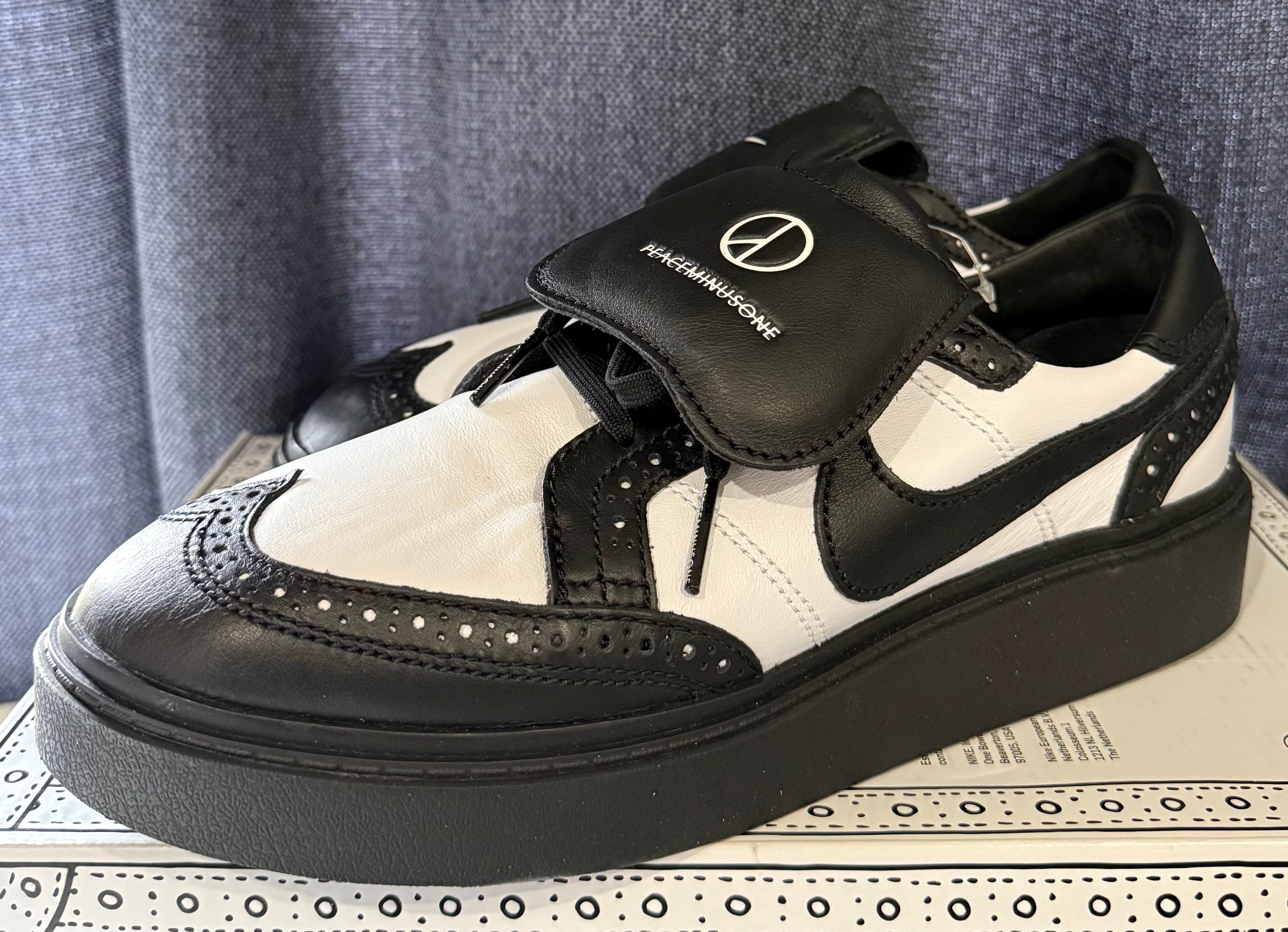 PEACEMINUSONE × Nike Kwondo 1 "Black and White" / G-DRAGON