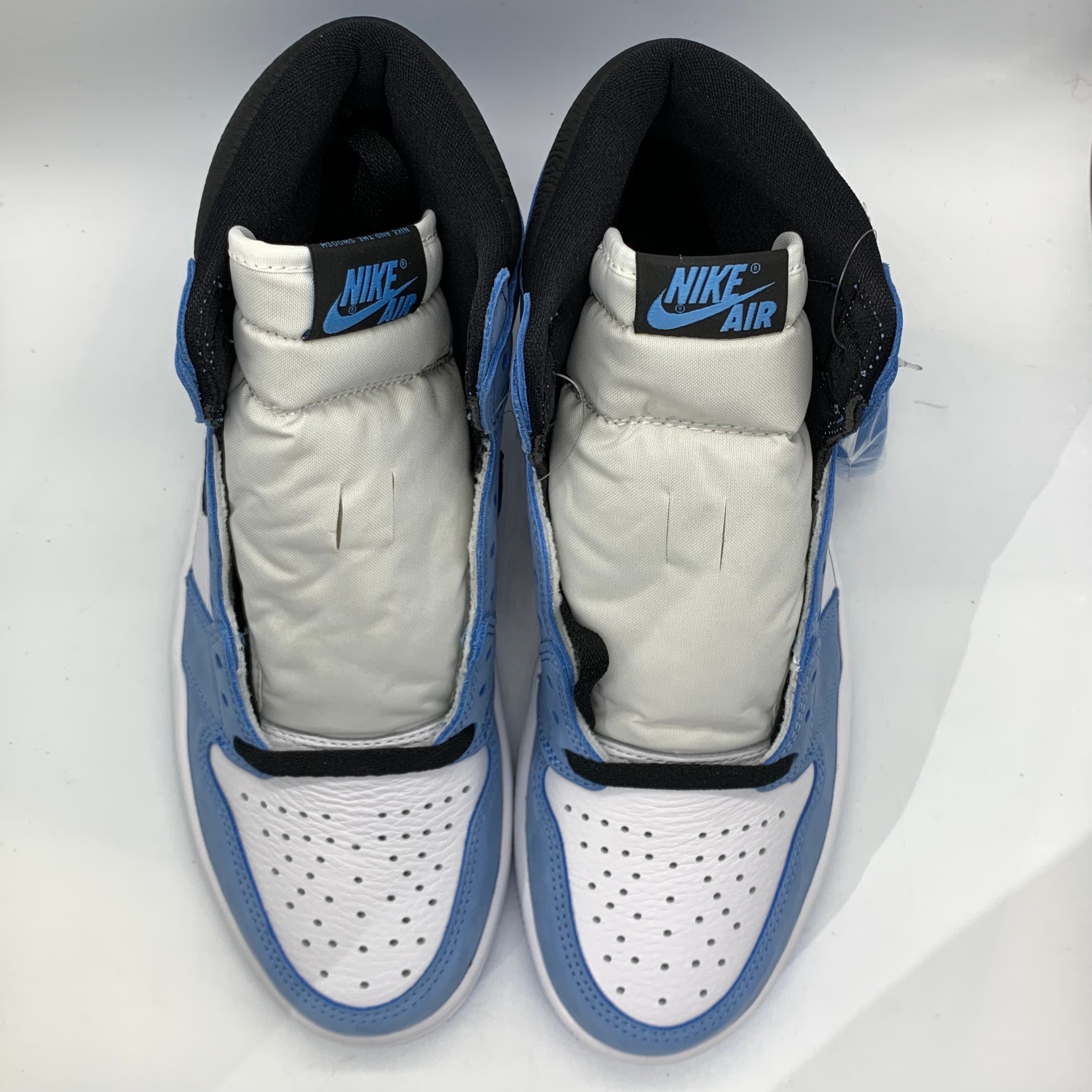 Nike Air Jordan 1 High OG "University Blue"