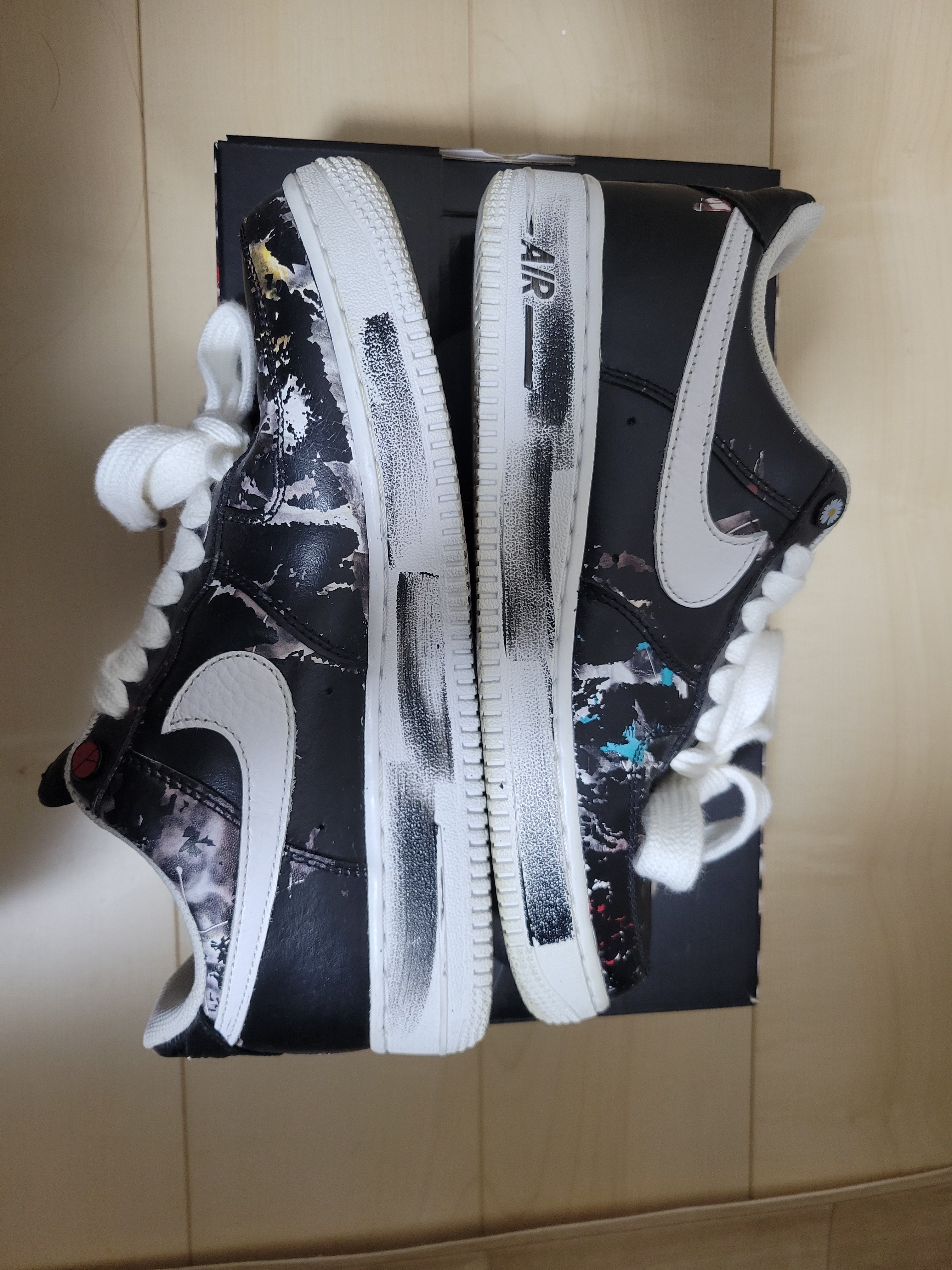 PEACEMINUSONE × Nike Air Force 1 Low Para Noise "Black" / G-DRAGON