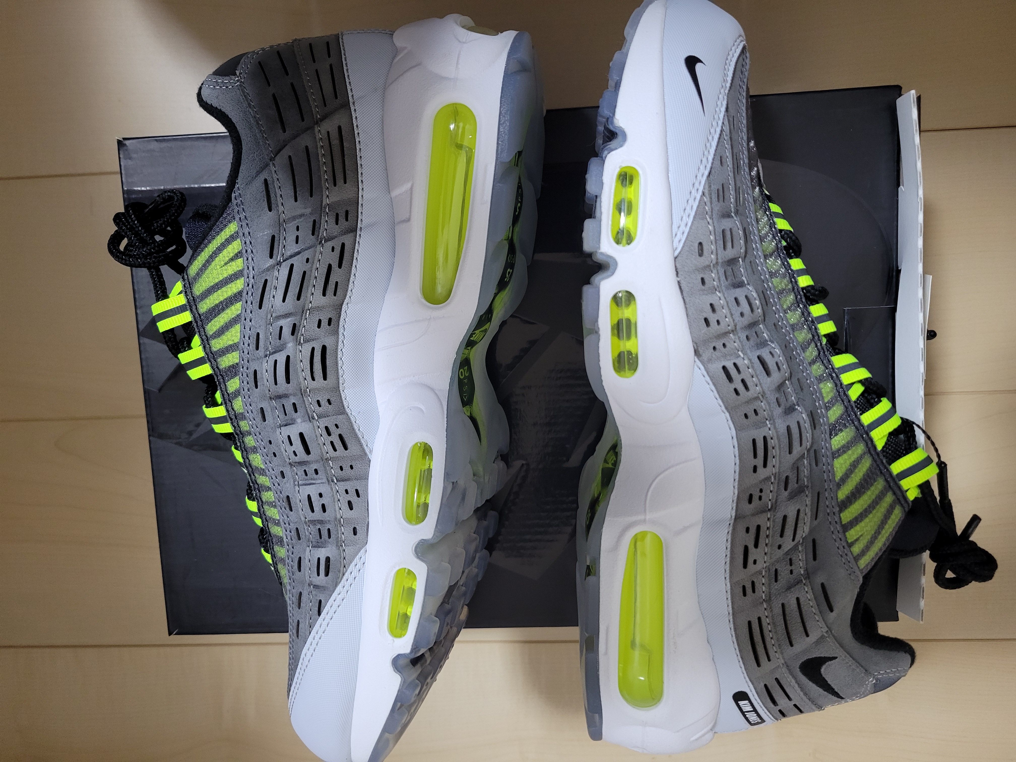 Kim Jones × Nike Air Max 95 "Black/Volt"