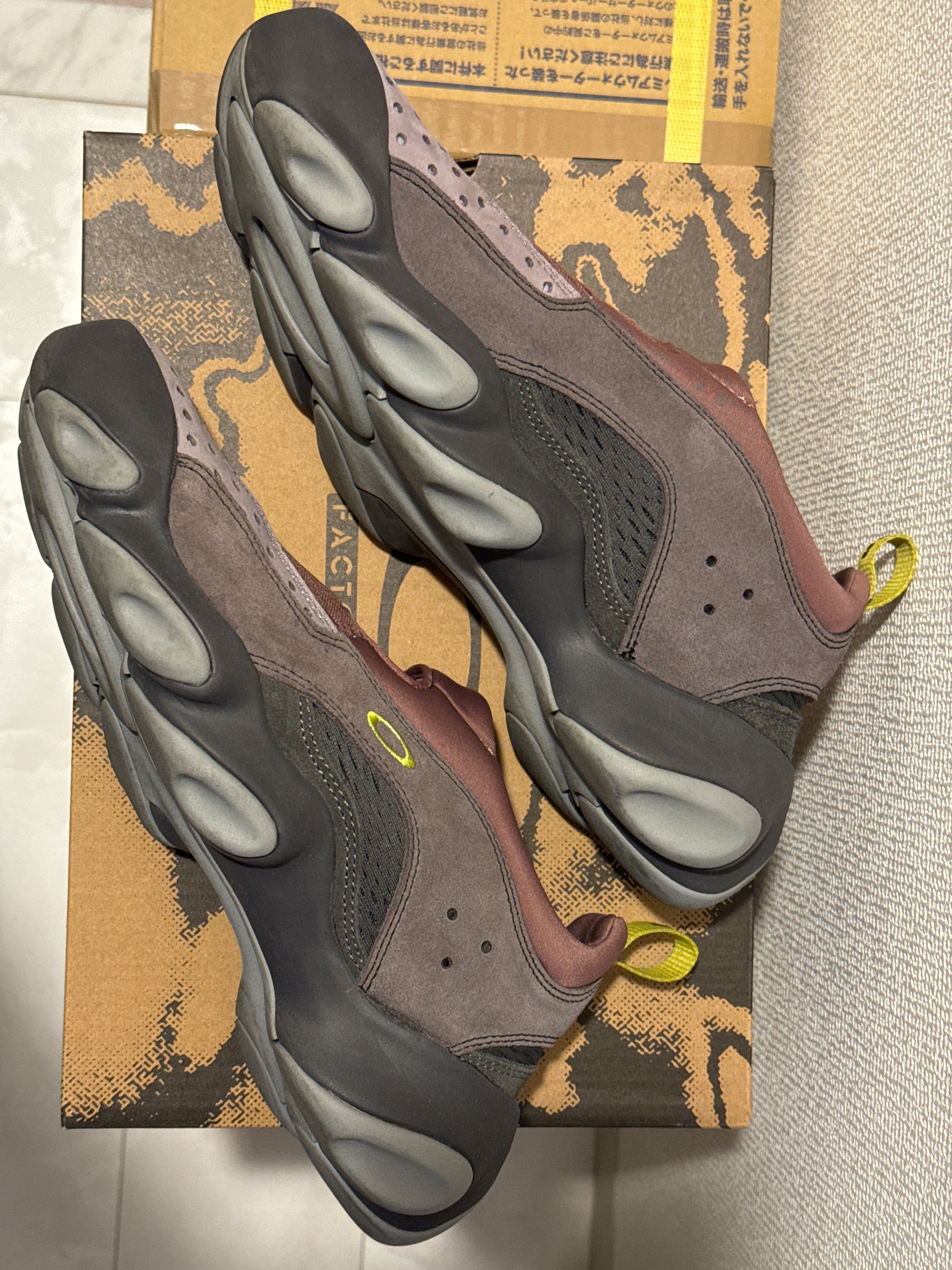 ブレインデッド × オークリー ファクトリー チーム フレッシュ サンダル "ローズトープ"