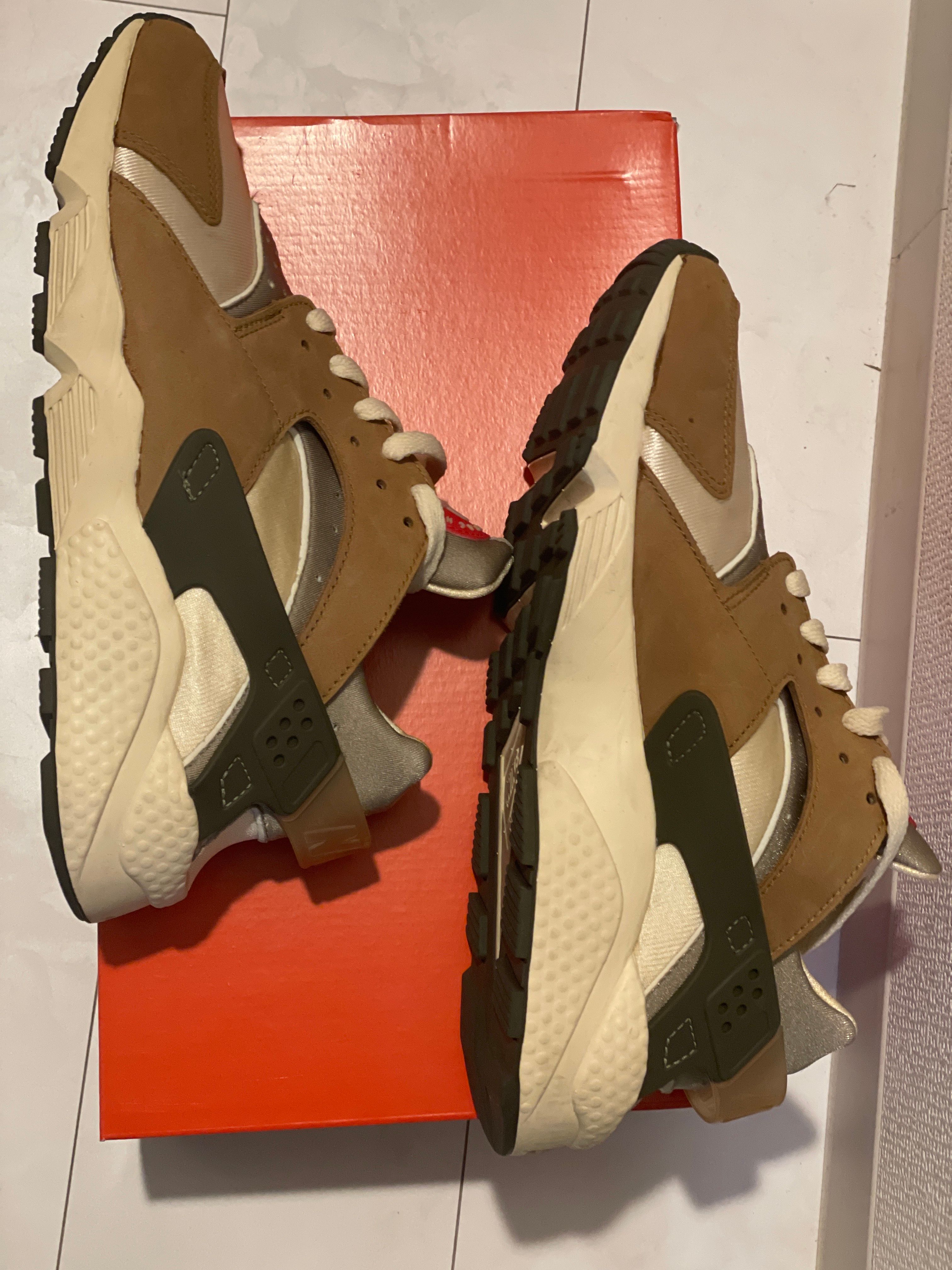 Stussy × Nike Air Huarache "Desert Oak"