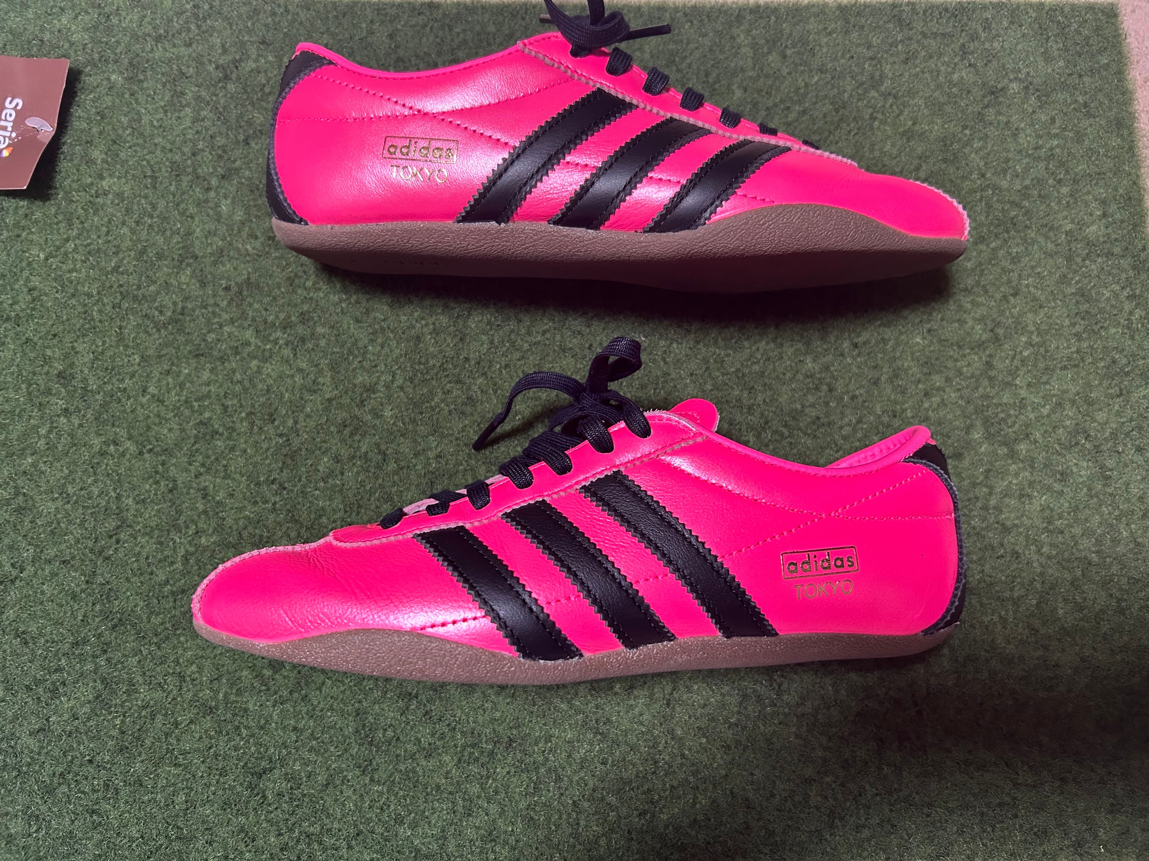 アディダス ウィメンズ トーキョー デコン "ピンク/コアブラック/ガム"