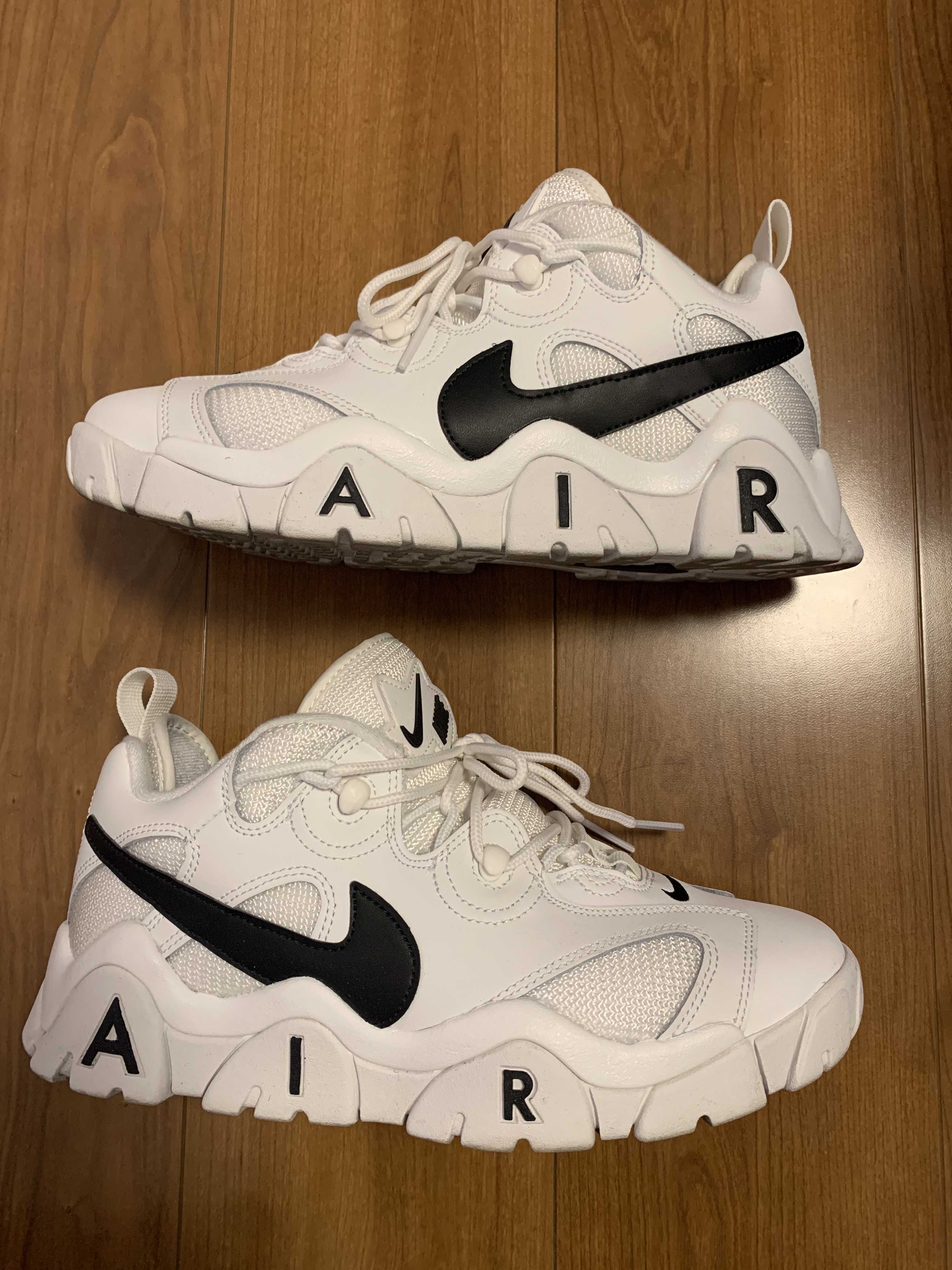 NIKE AIR BARRAGE LOW "WHITE/BLACK"