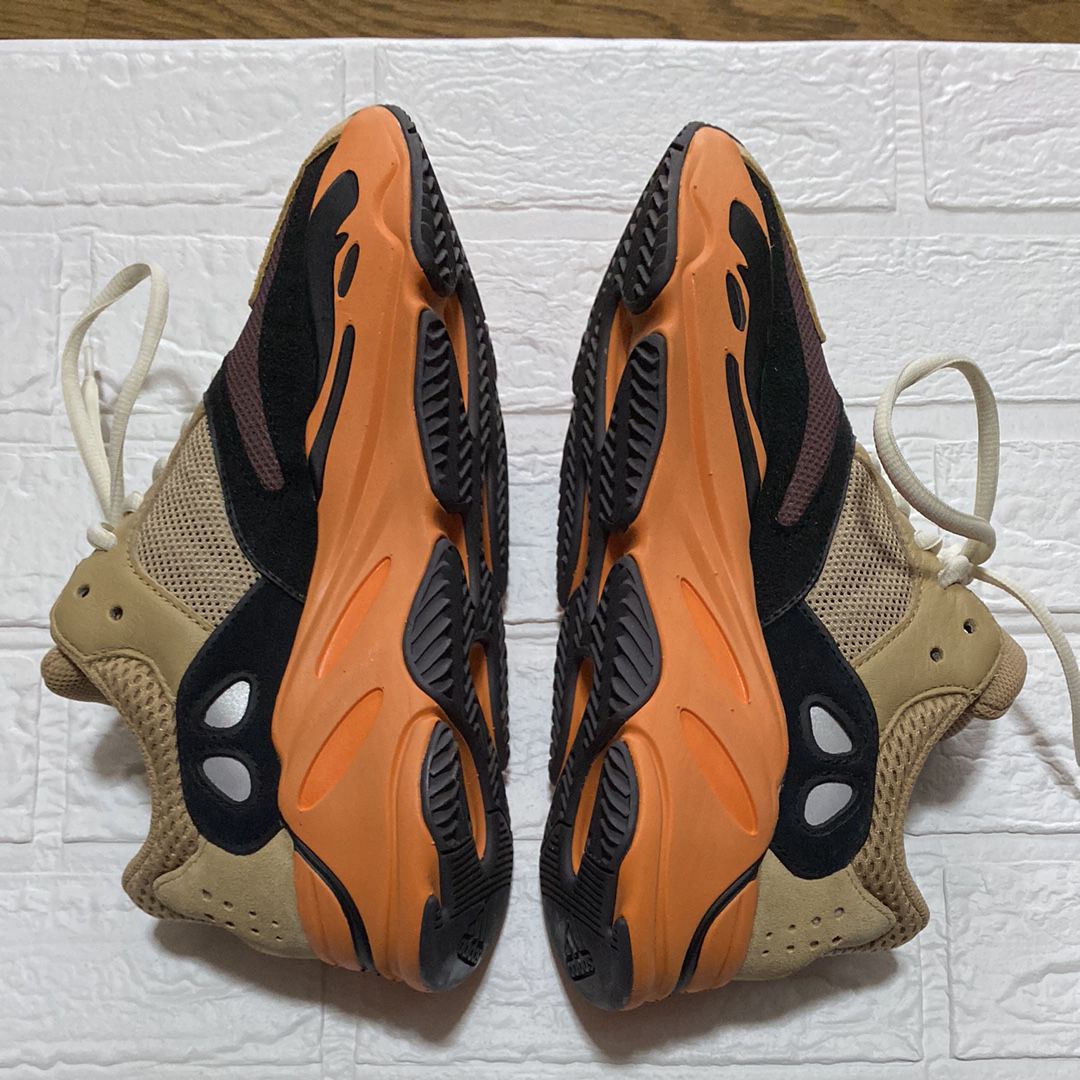 adidas YEEZY Boost 700 "Enflame Amber"