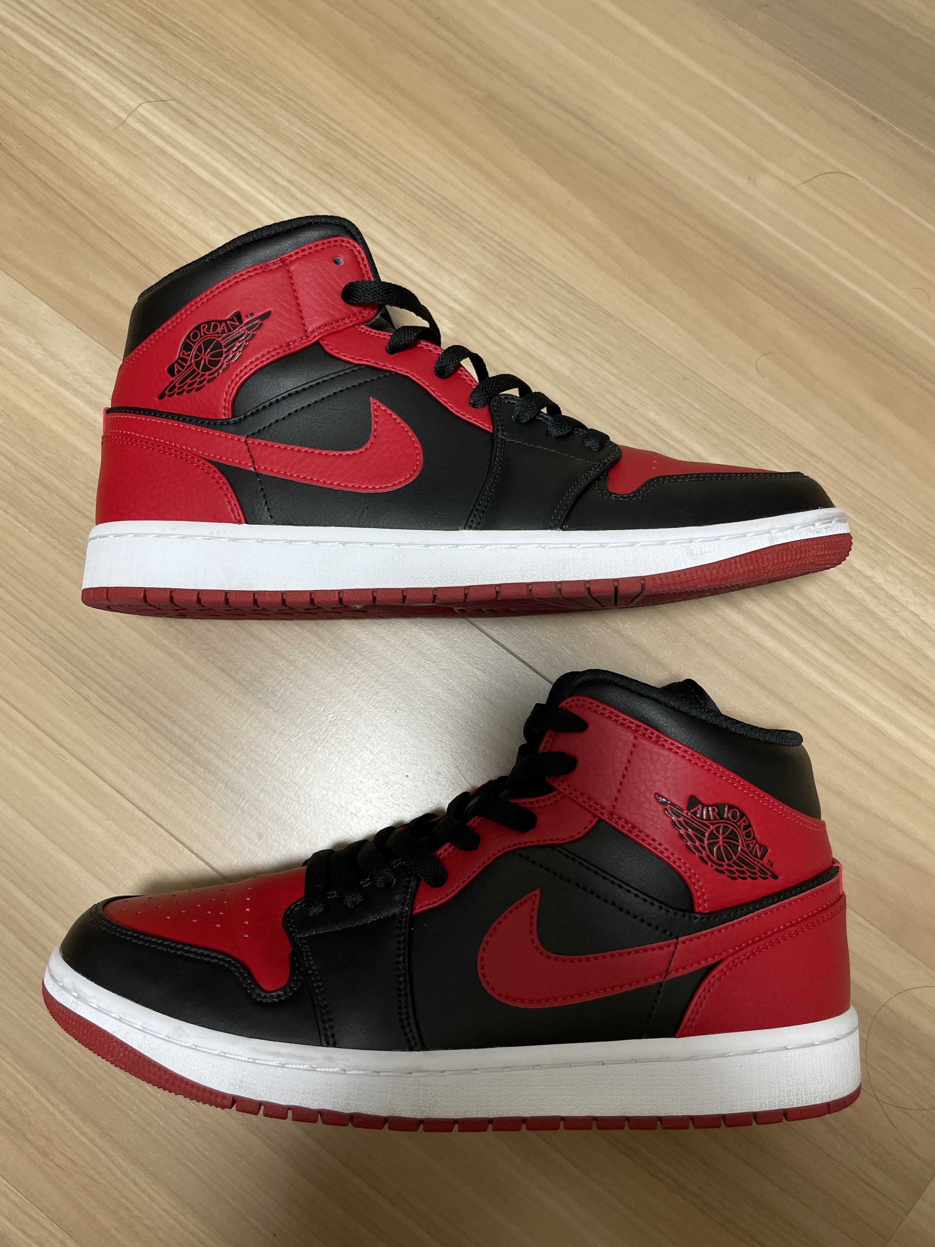 Nike Air Jordan 1 Mid "Bred"