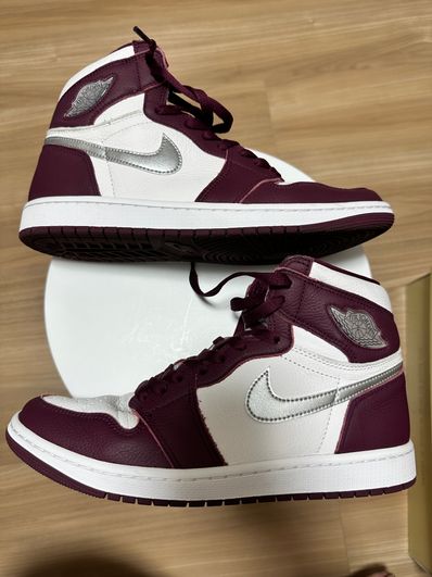 Nike Air Jordan 1 High OG "Bordeaux"