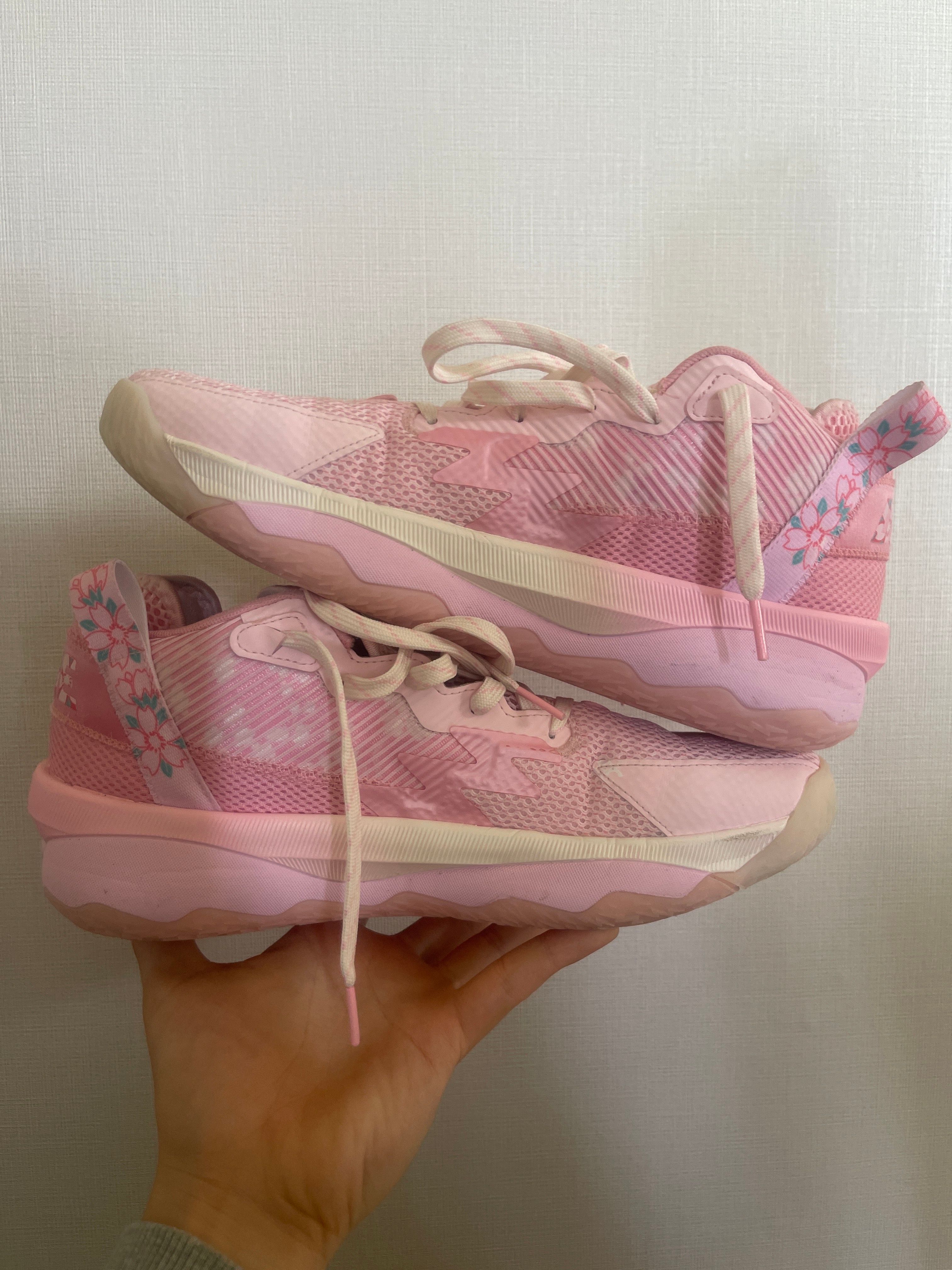 アディダス デイム8 "クリア ピンク/チョーク ホワイト/ライト ピンク"