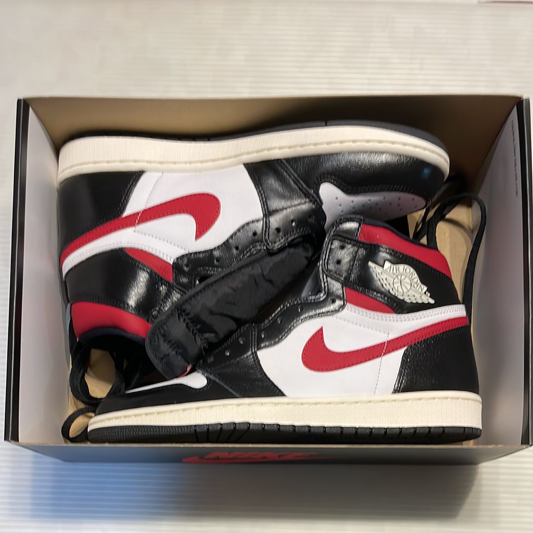 Nike Air Jordan 1 Retro High "Black/White/Sail/Gym Red"