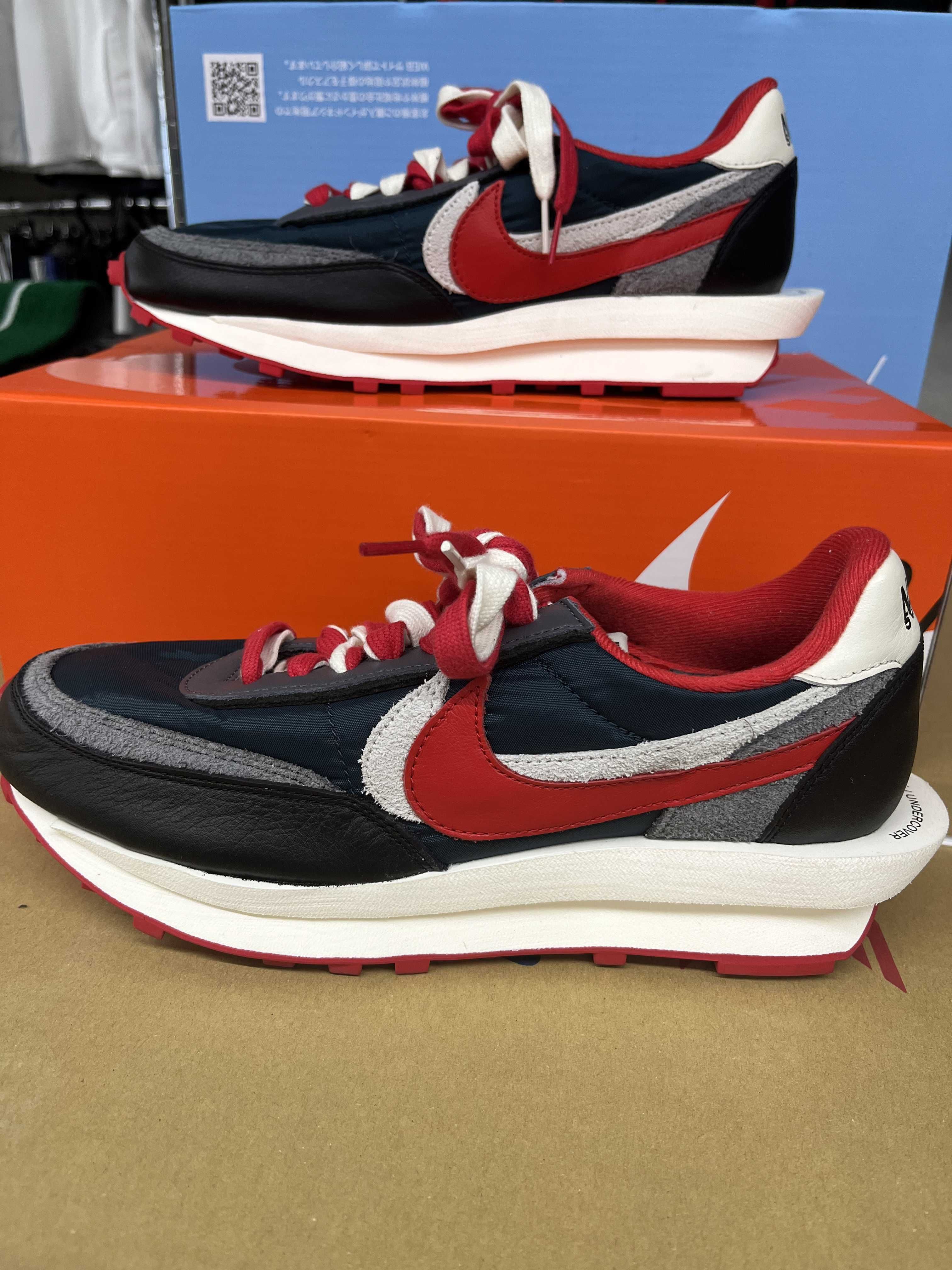 UNDERCOVER × sacai × Nike LD Waffle "Midnight Spruce/Pale Ivory-Dark Grey-University Red"