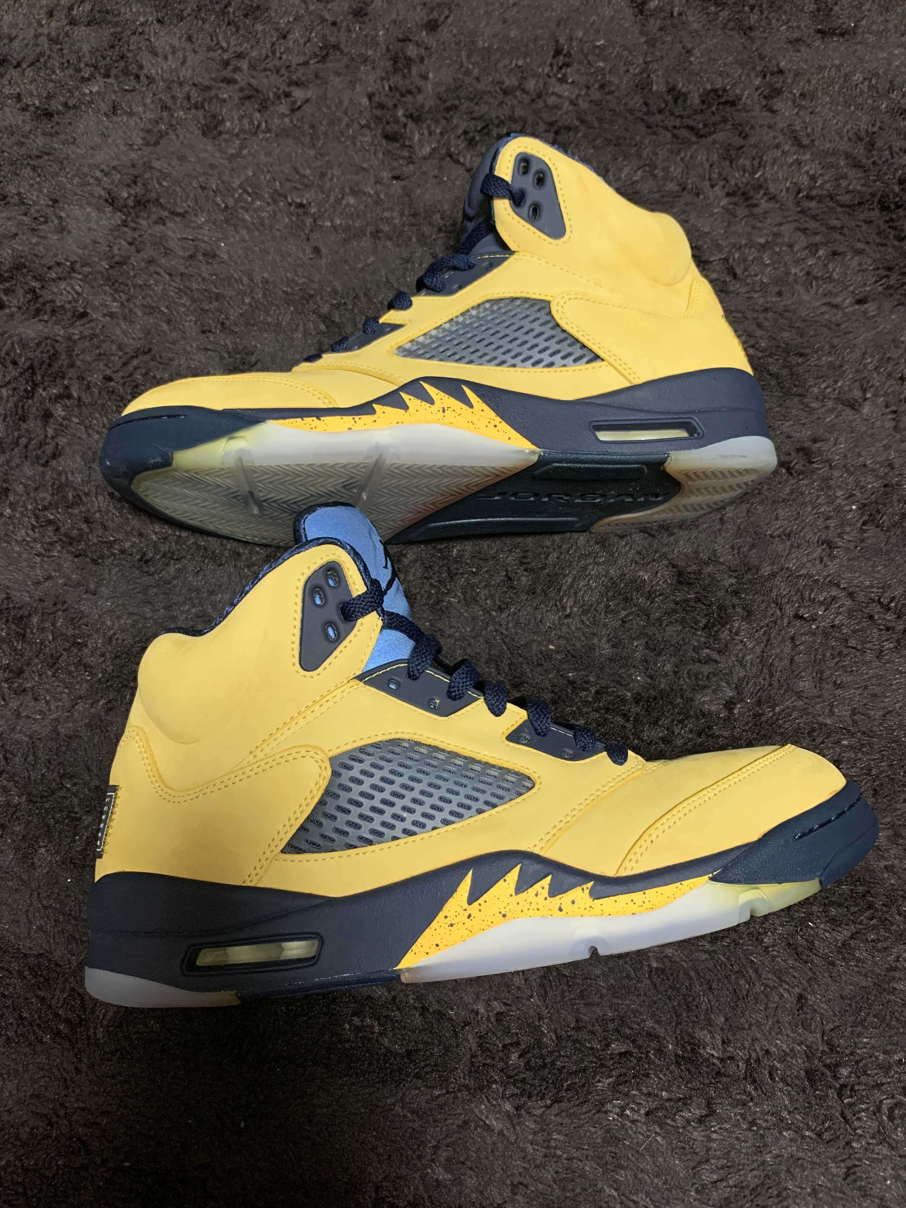 NIKE AIR JORDAN 5 "MICHIGAN"