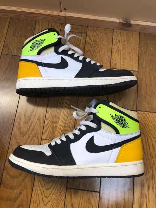 Nike Air Jordan 1 High OG "Volt Gold"