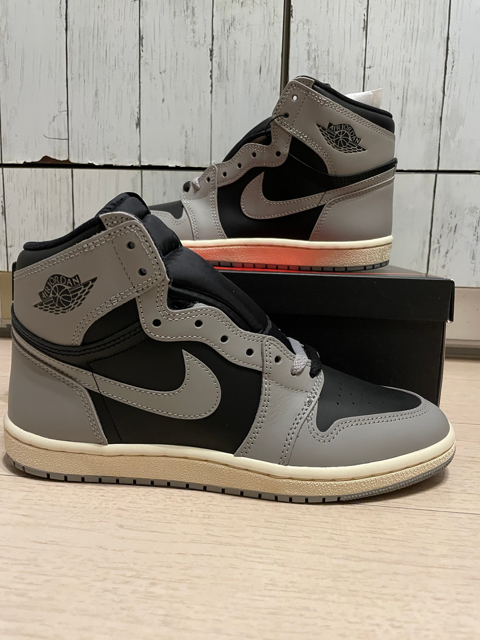 Nike Air Jordan 1 High '85 "Reverse Shadow"