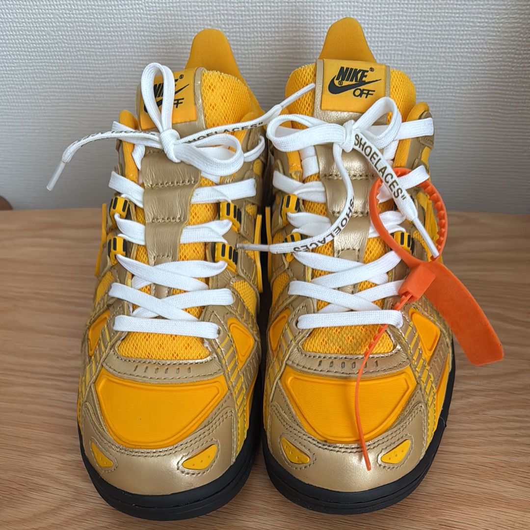 Off-White × Nike Air Rubber Dunk "University Gold" 