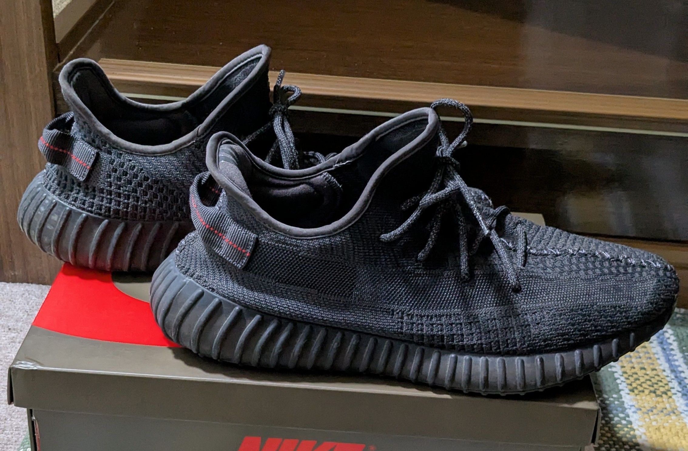 adidas YEEZY Boost 350 V2 "Black"