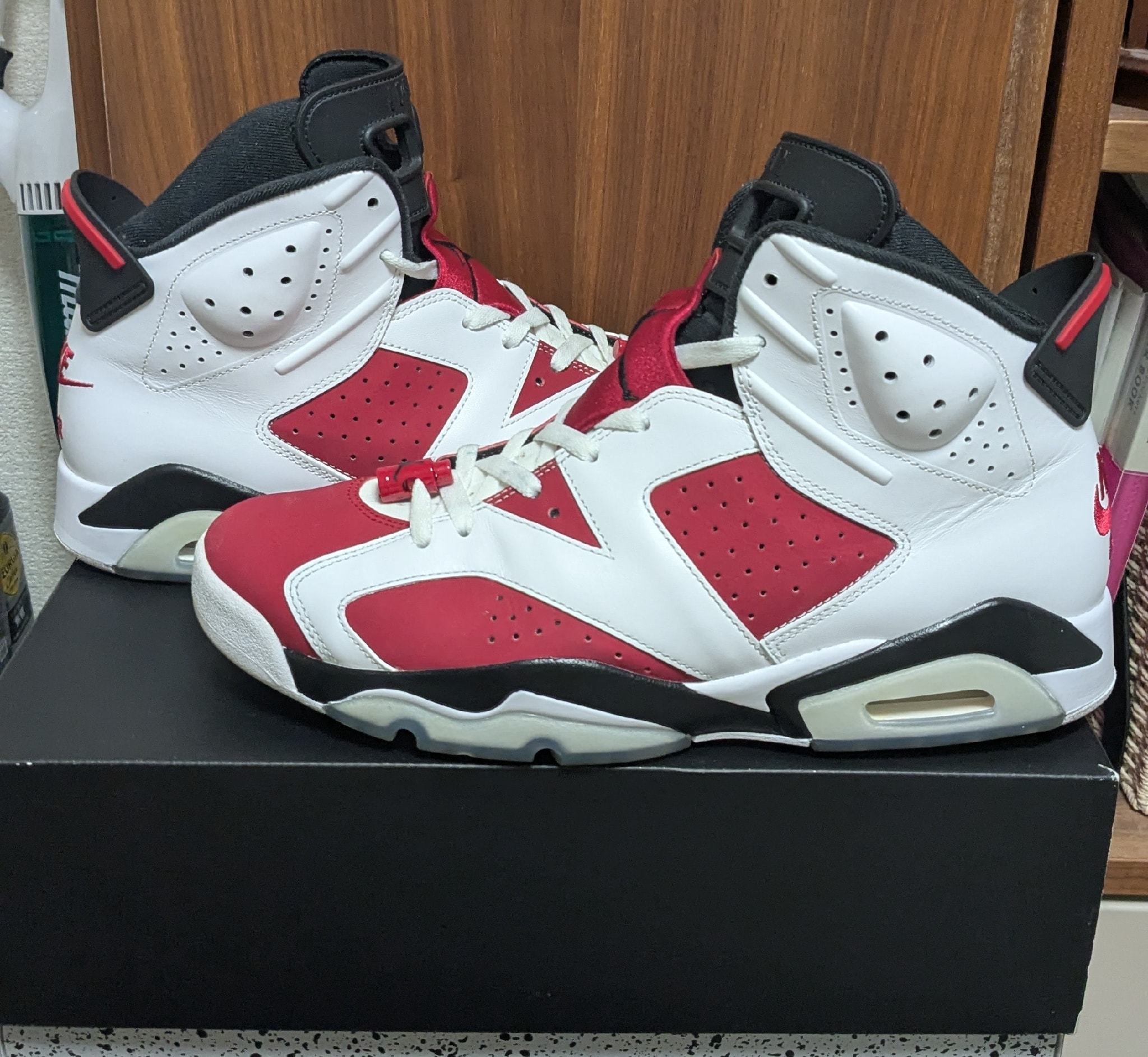 Nike Air Jordan 6 "Carmine" (2021)