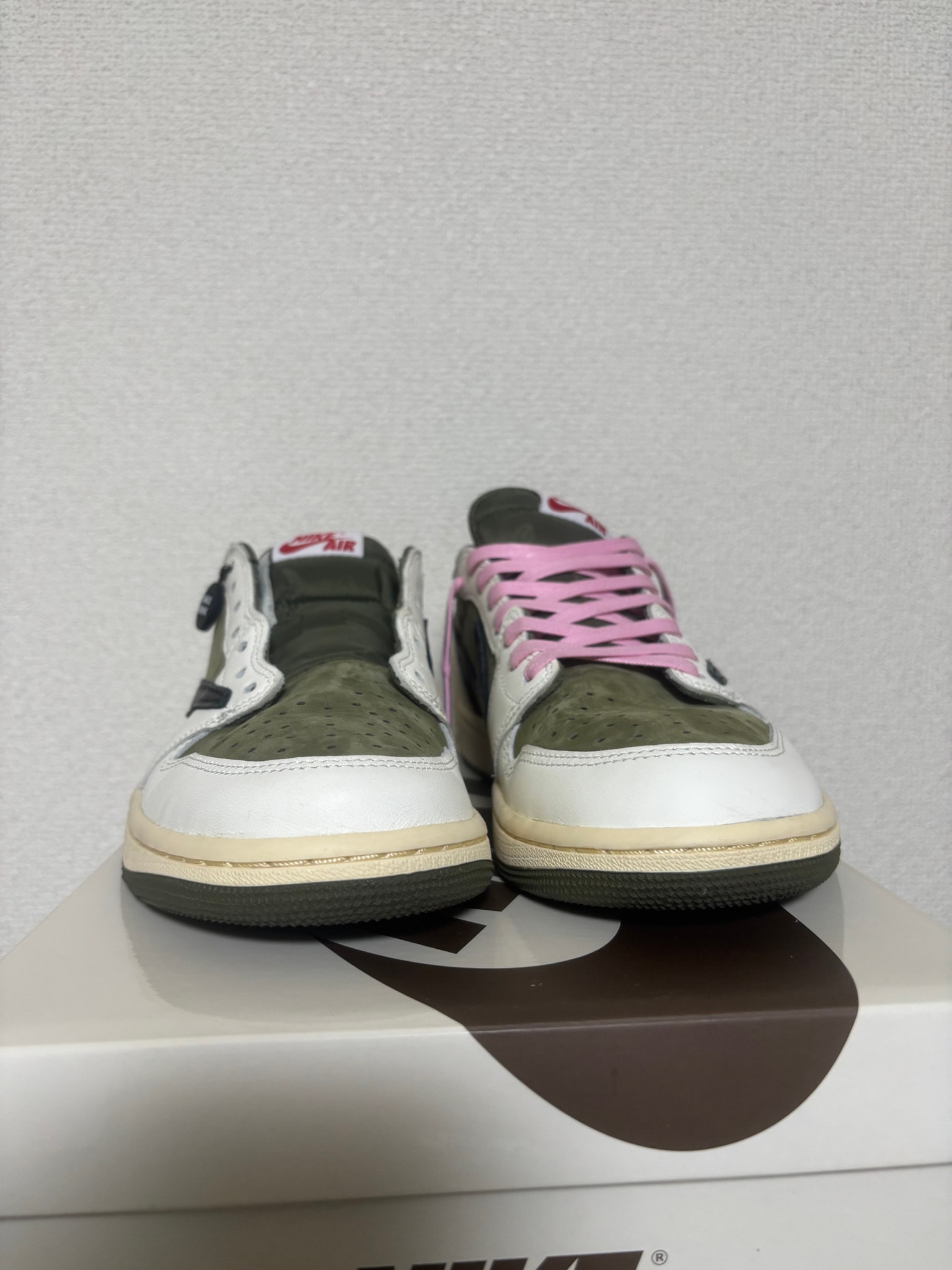 トラヴィススコット × ナイキ エアジョーダン1 ロー OG SP 