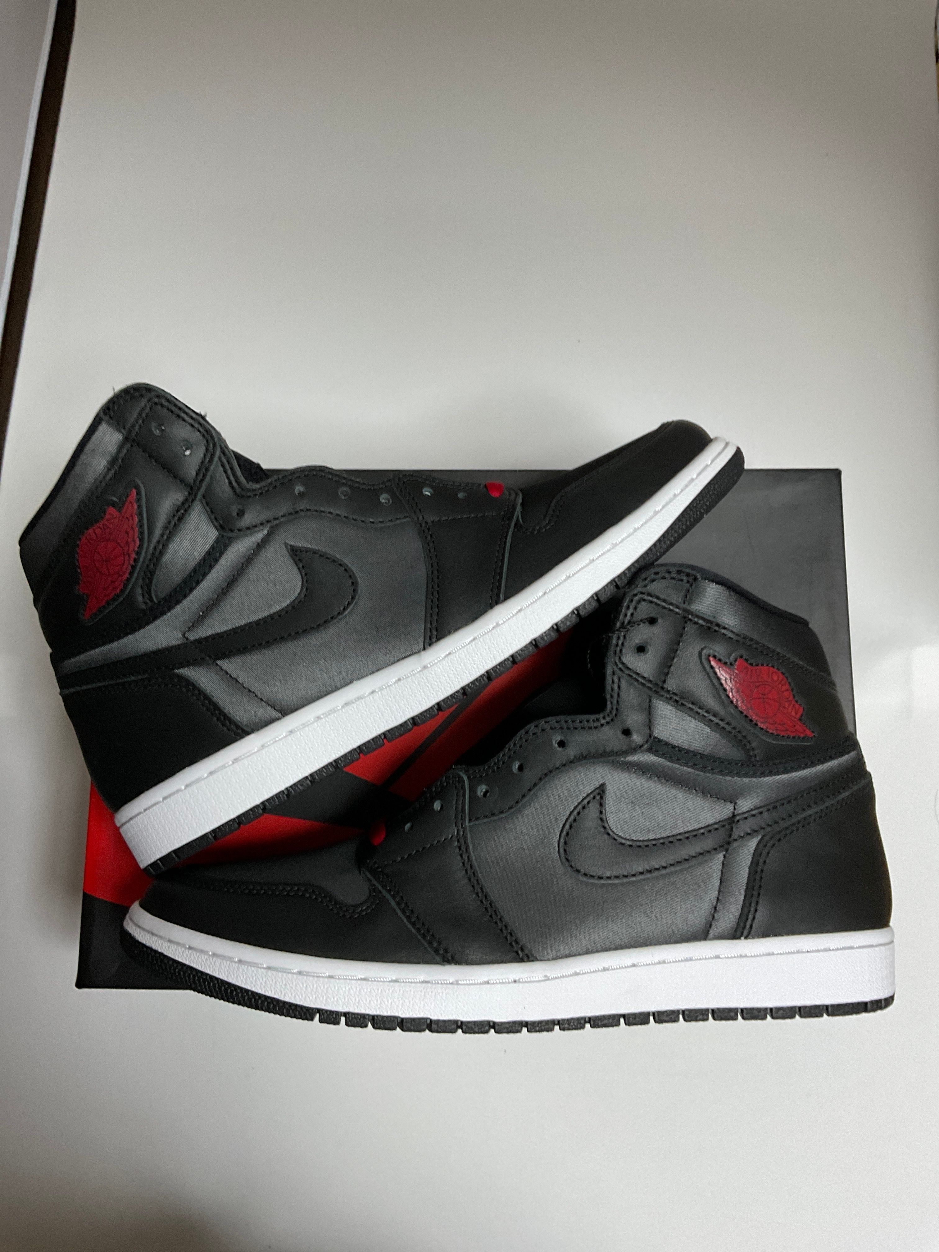 Nike Air Jordan 1 Retro High OG "Black/Metallic Silver/Gym Red"  
