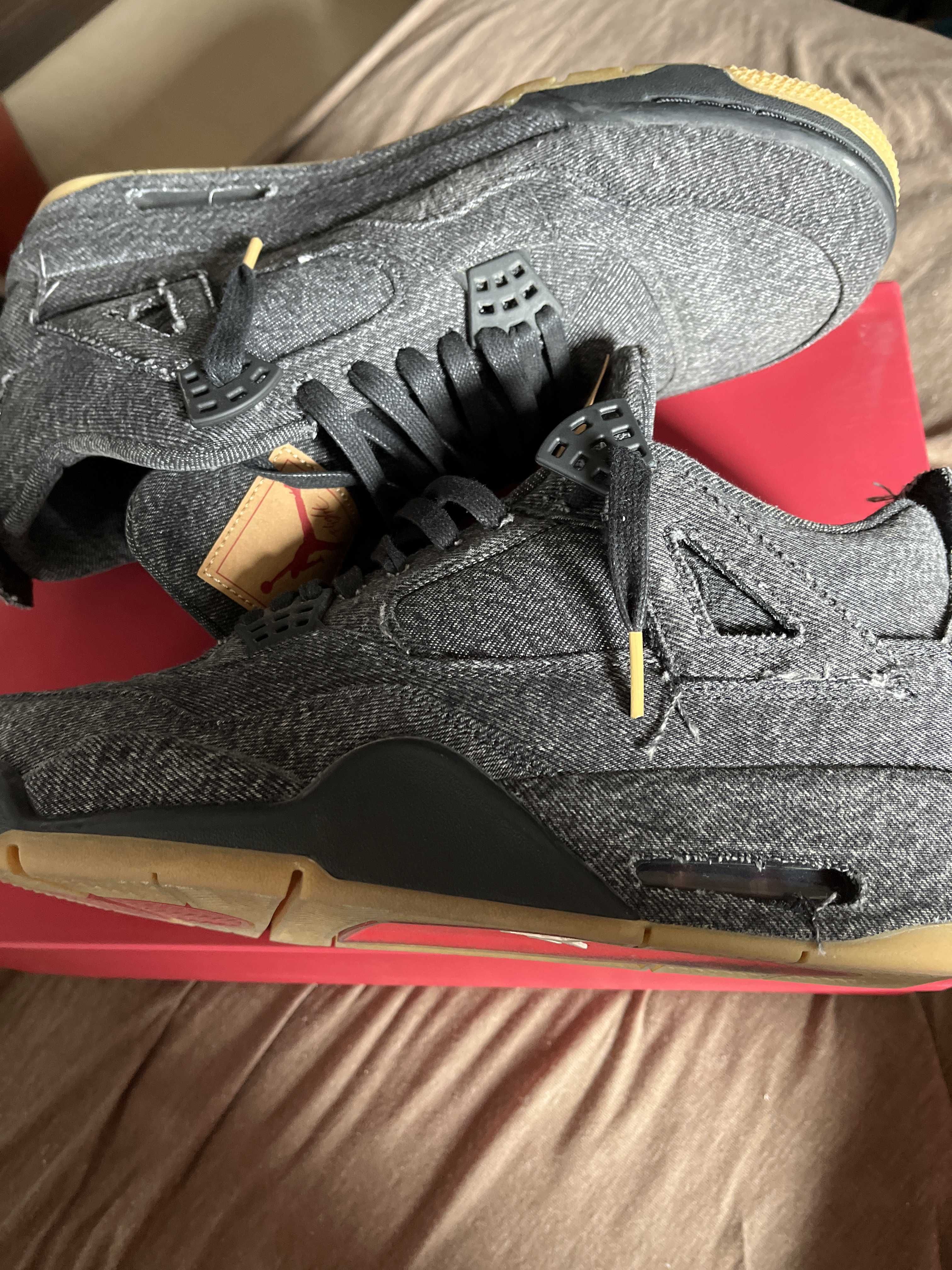 Nike × Levi's Air Jordan 4 "Black Denim" (Tag: ®)