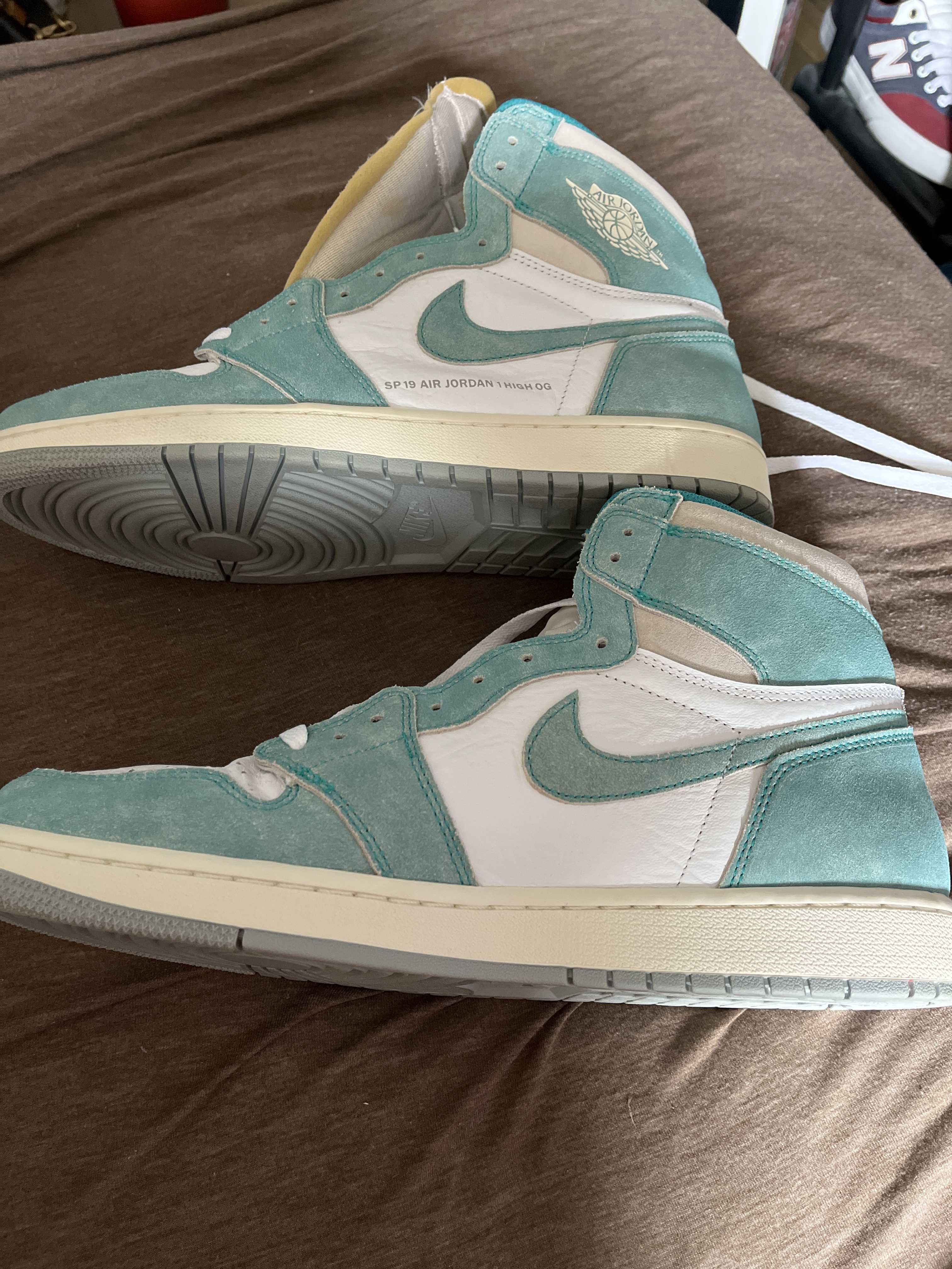 Nike Air Jordan 1 Retro High OG "Turbo Green"