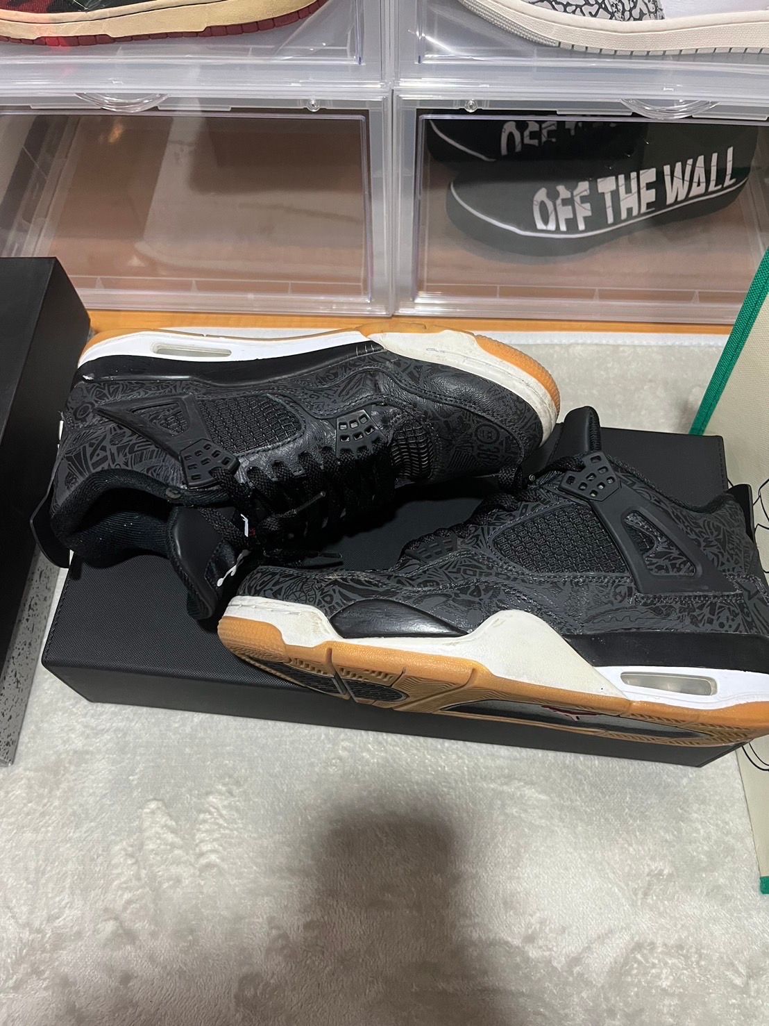 Nike Air Jordan 4 Retro "Laser Black/Gum"