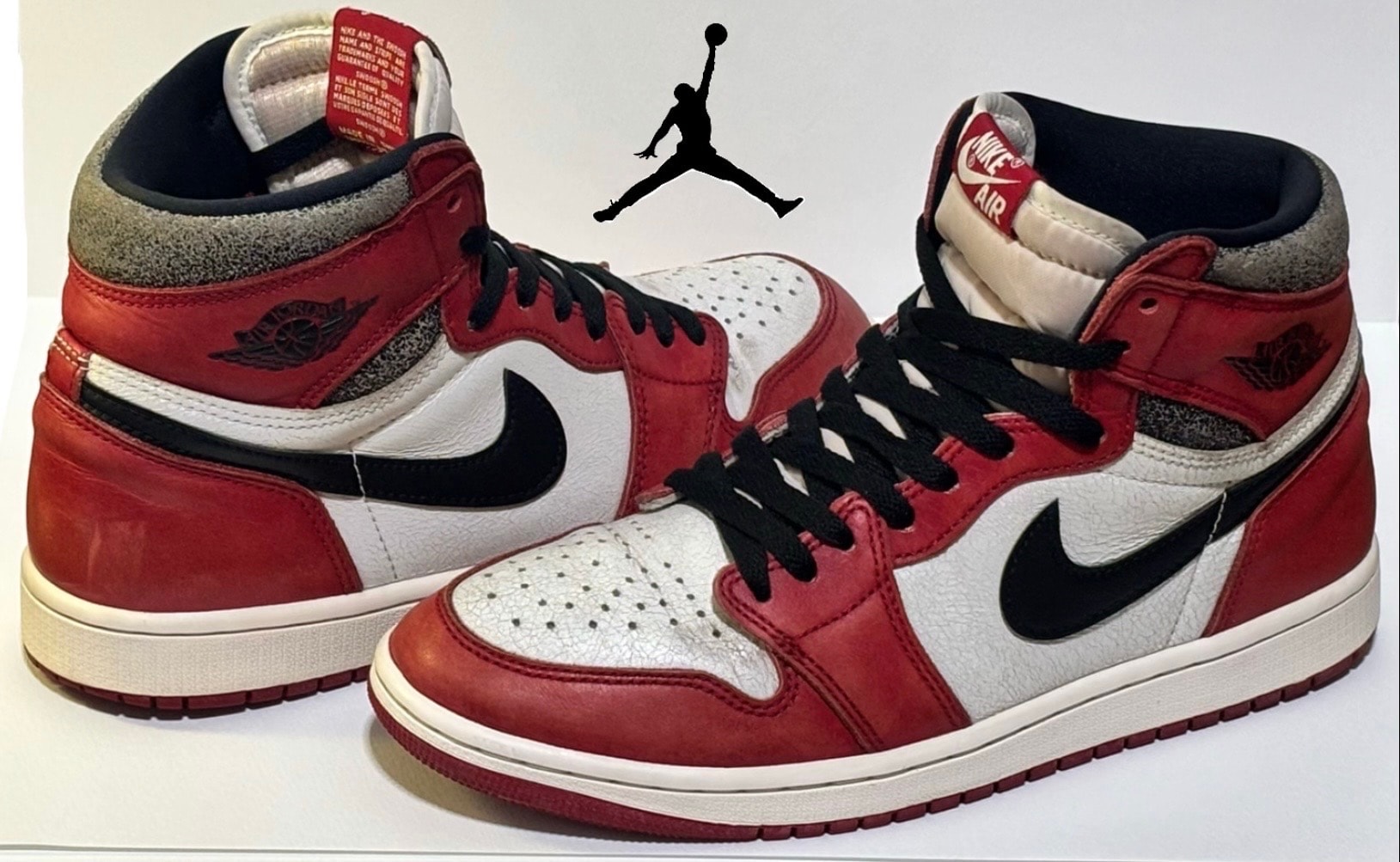 Nike Air Jordan 1 High OG "Lost & Found/Chicago"