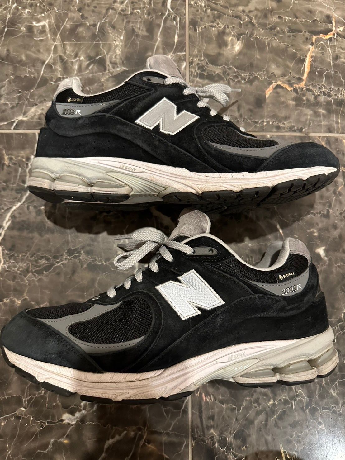 New Balance 2002R GORE-TEX 