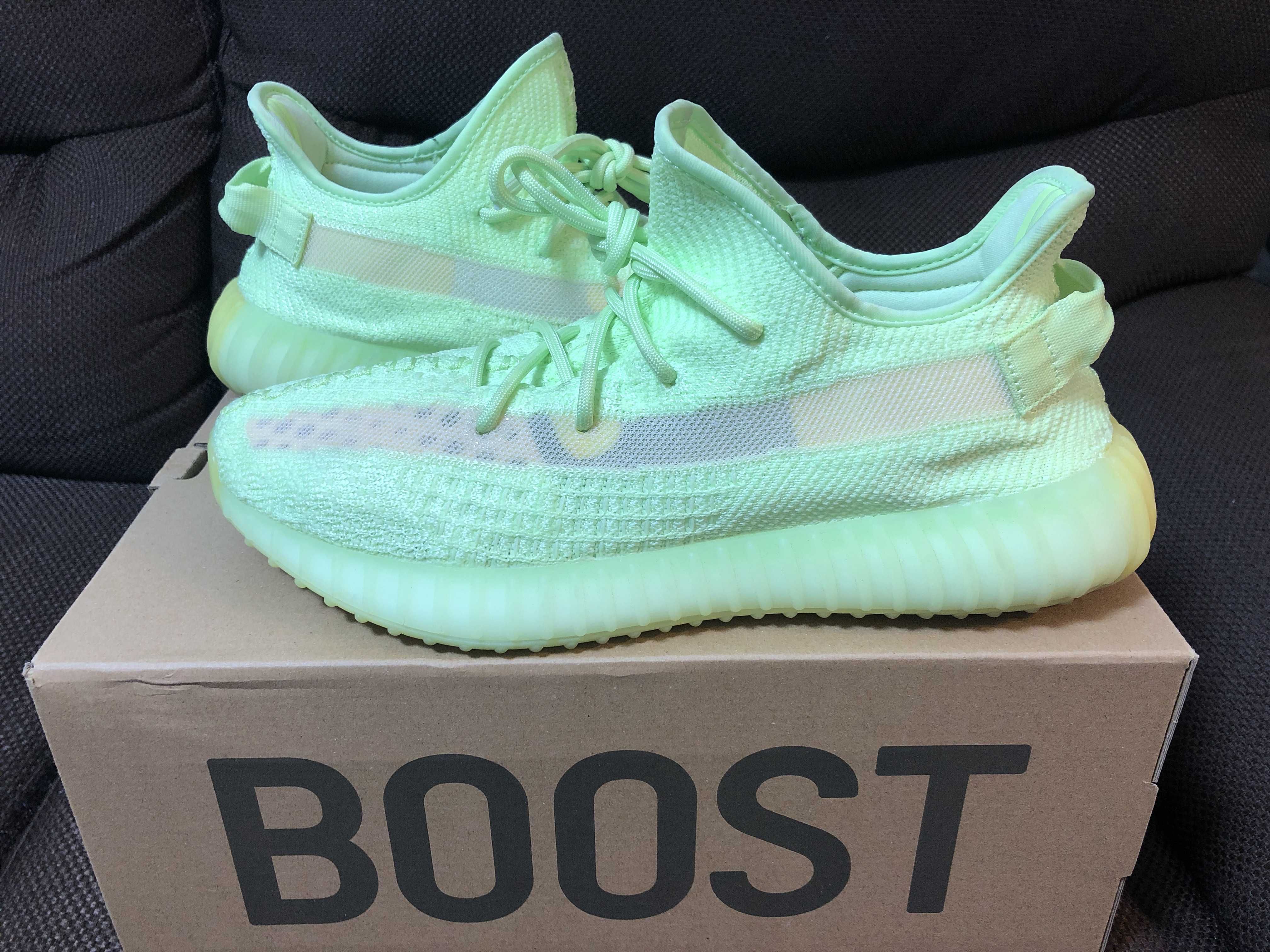 ADIDAS YEEZY BOOST 350 V2 "GLOW IN THE DARK"