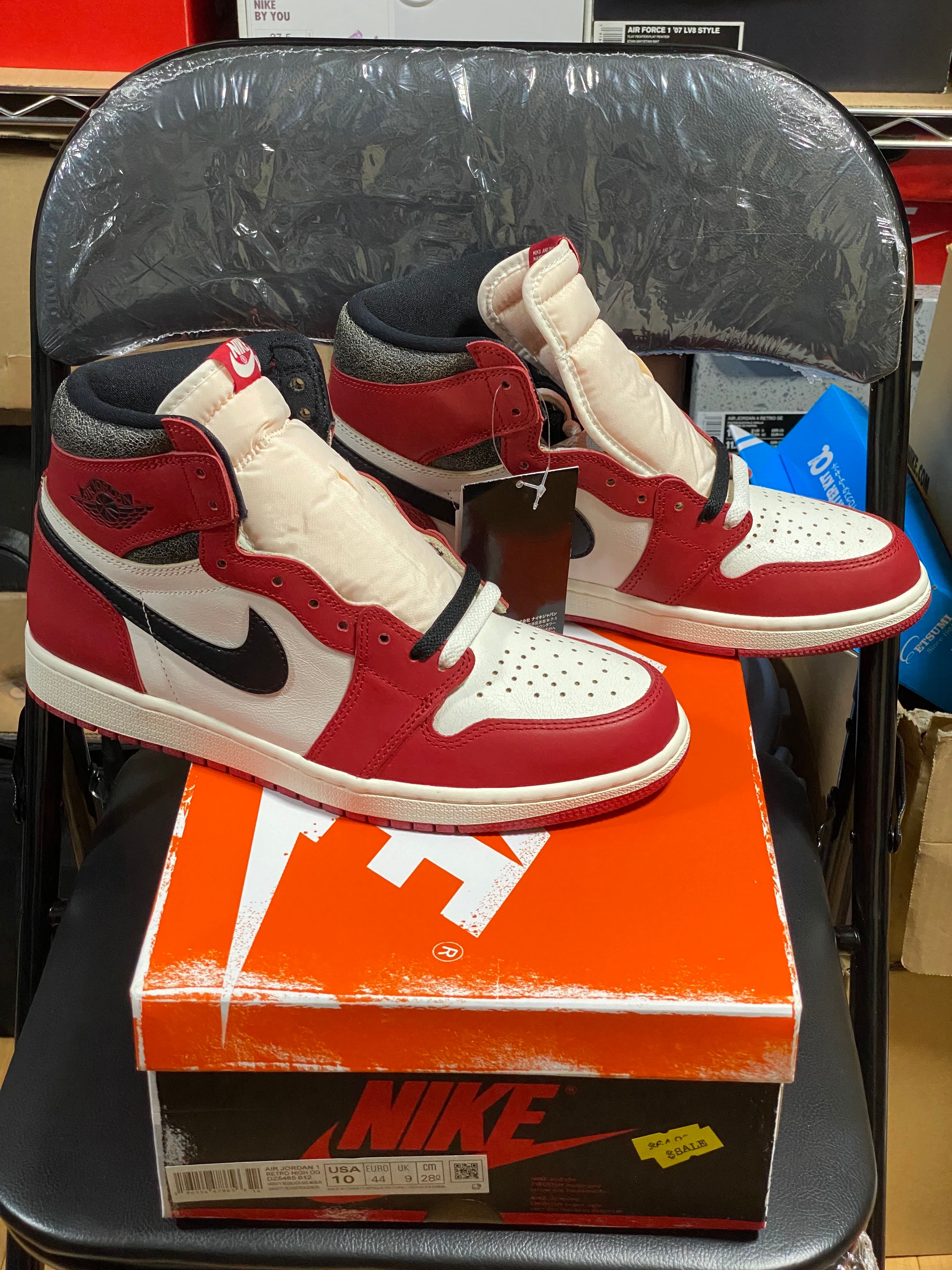 Nike Air Jordan 1 High OG "Lost & Found/Chicago"