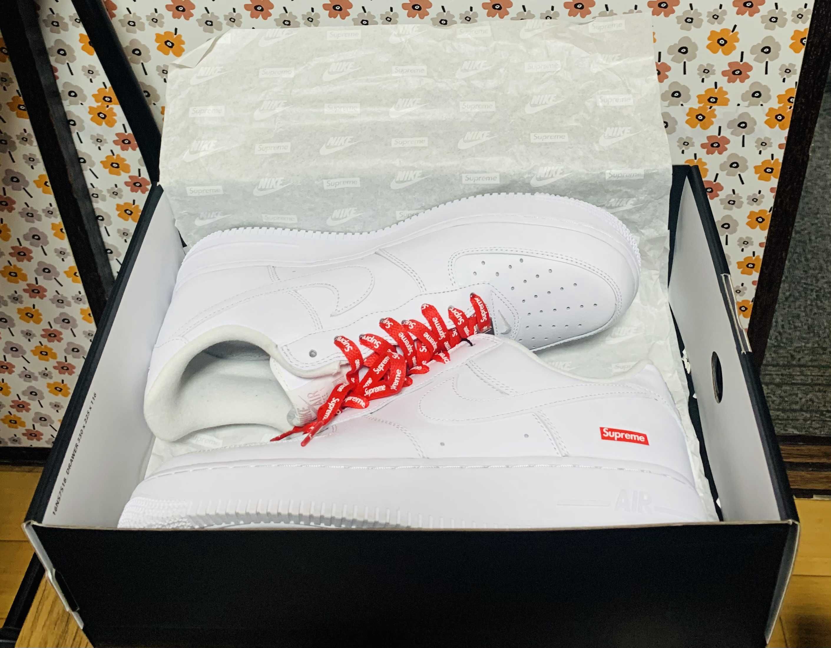 Supreme × Nike Air Force 1 Low "White"