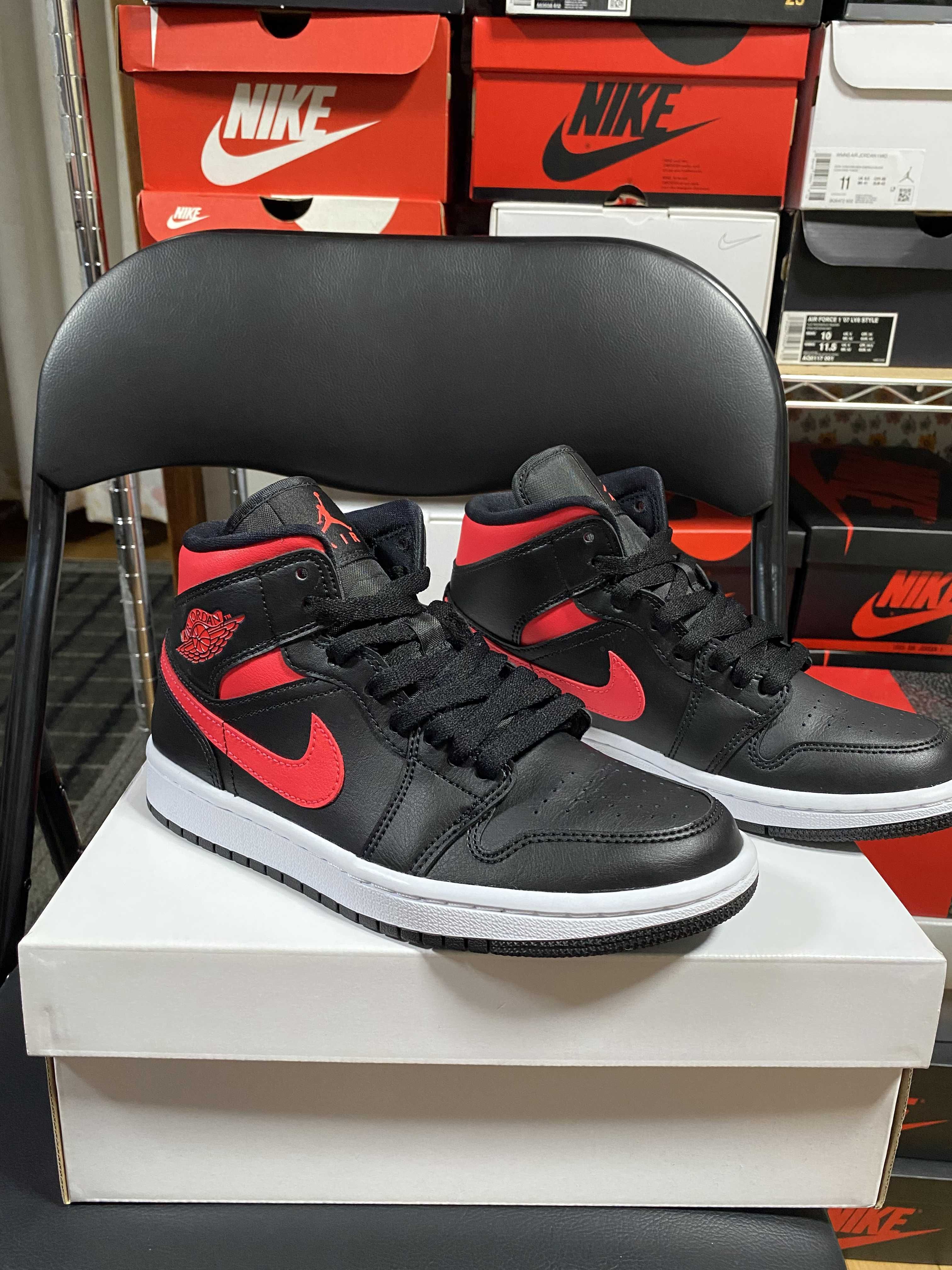 NIKE Women's AIR JORDAN 1 MID "BLACK/SIREN RED/WHITE"