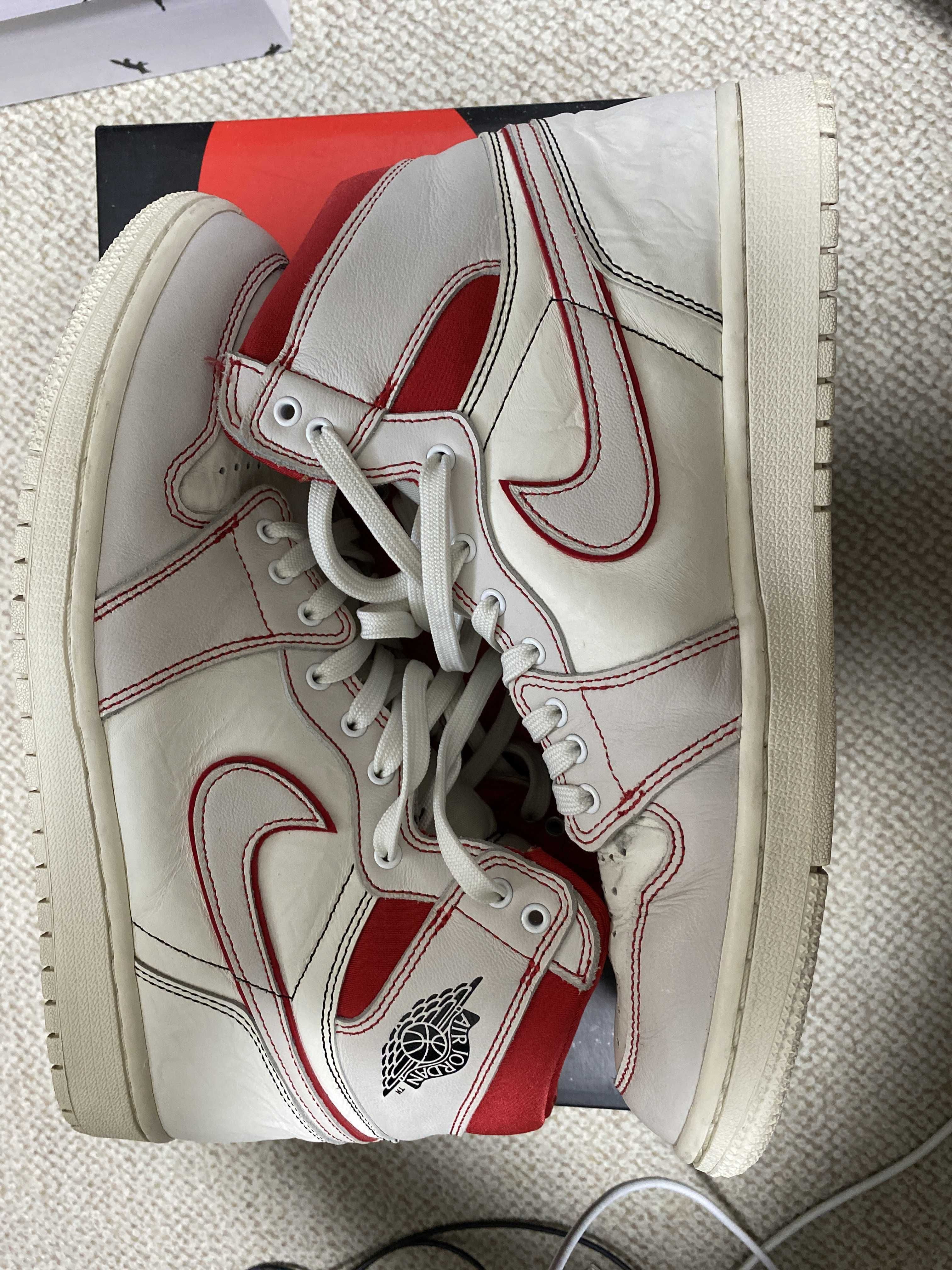 Nike Air Jordan 1 Retro High OG "Sail/University Red"     