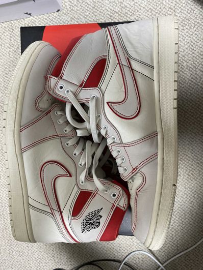Nike Air Jordan 1 Retro High OG "Sail/University Red"