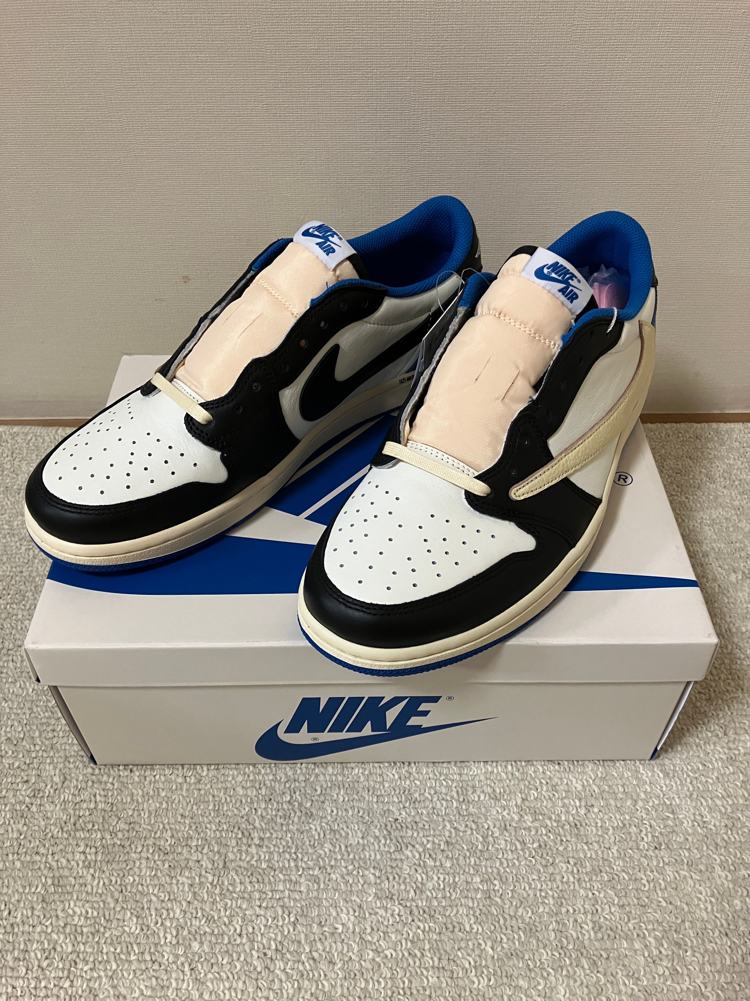 Travis Scott × fragment design × Nike Air Jordan 1 Low OG SP "Military Blue"