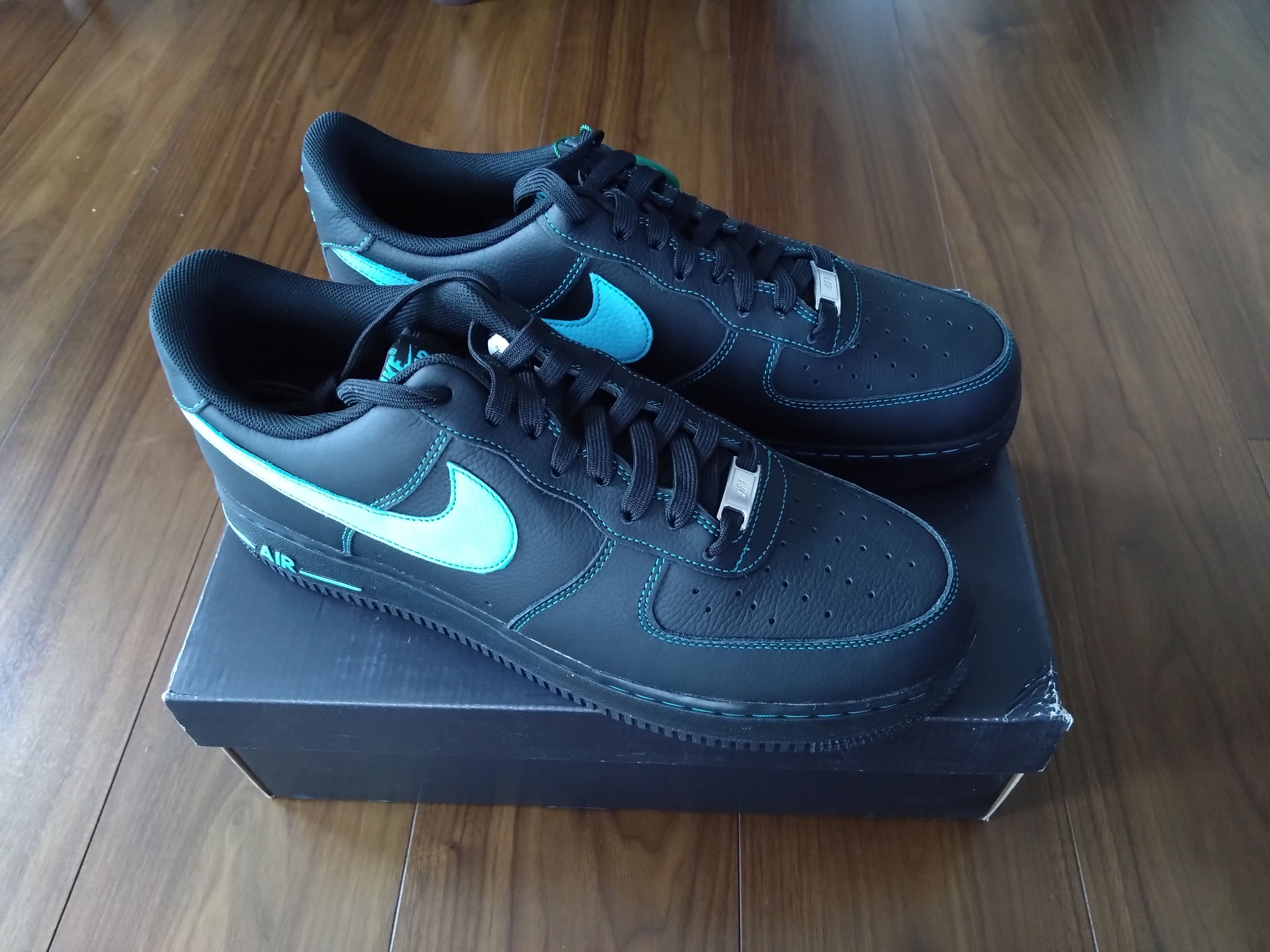 Nike Air Force 1 Low "Black Tiffany"