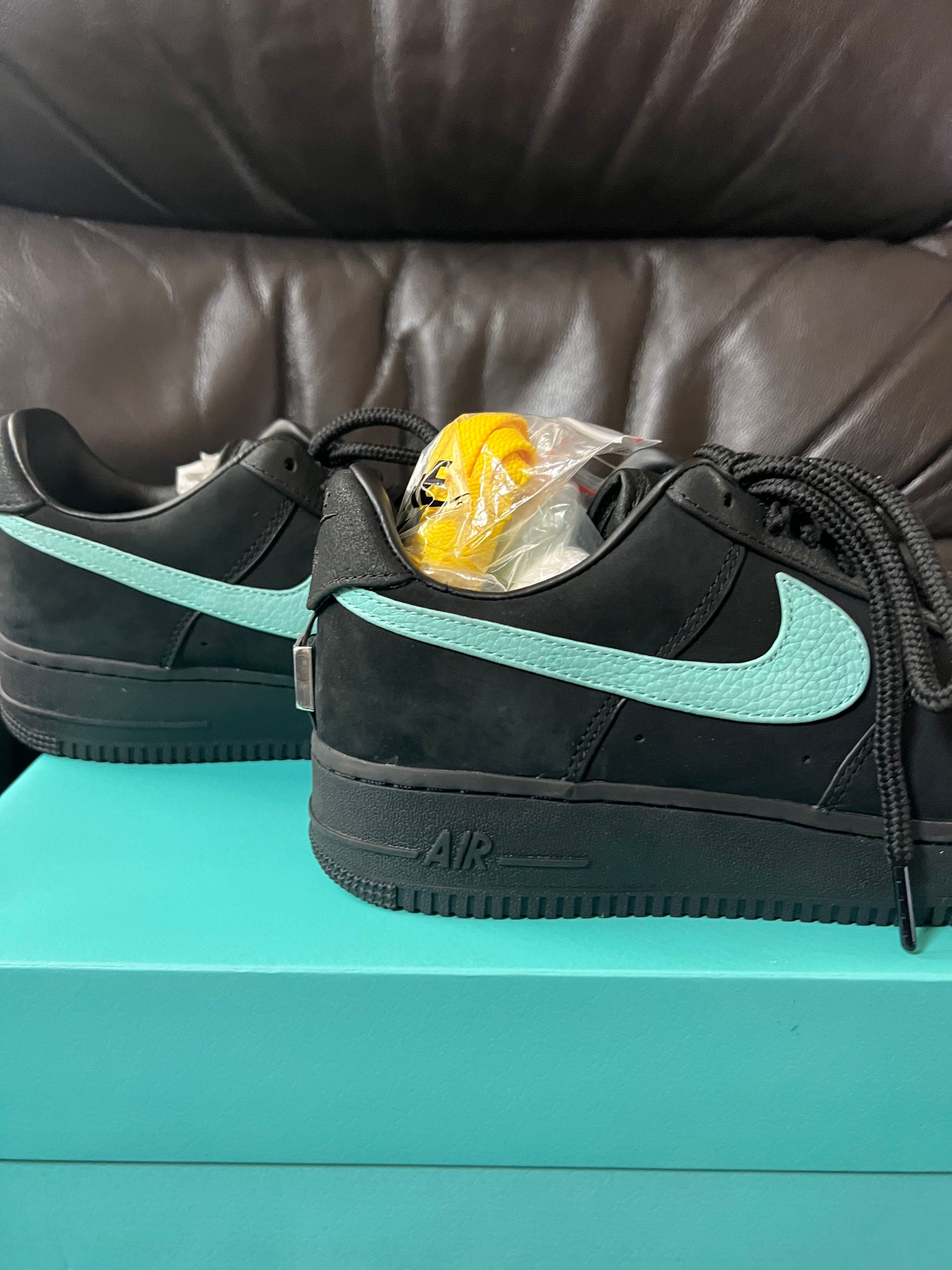 Tiffany & Co. × Nike Air Force 1 Low "1837"