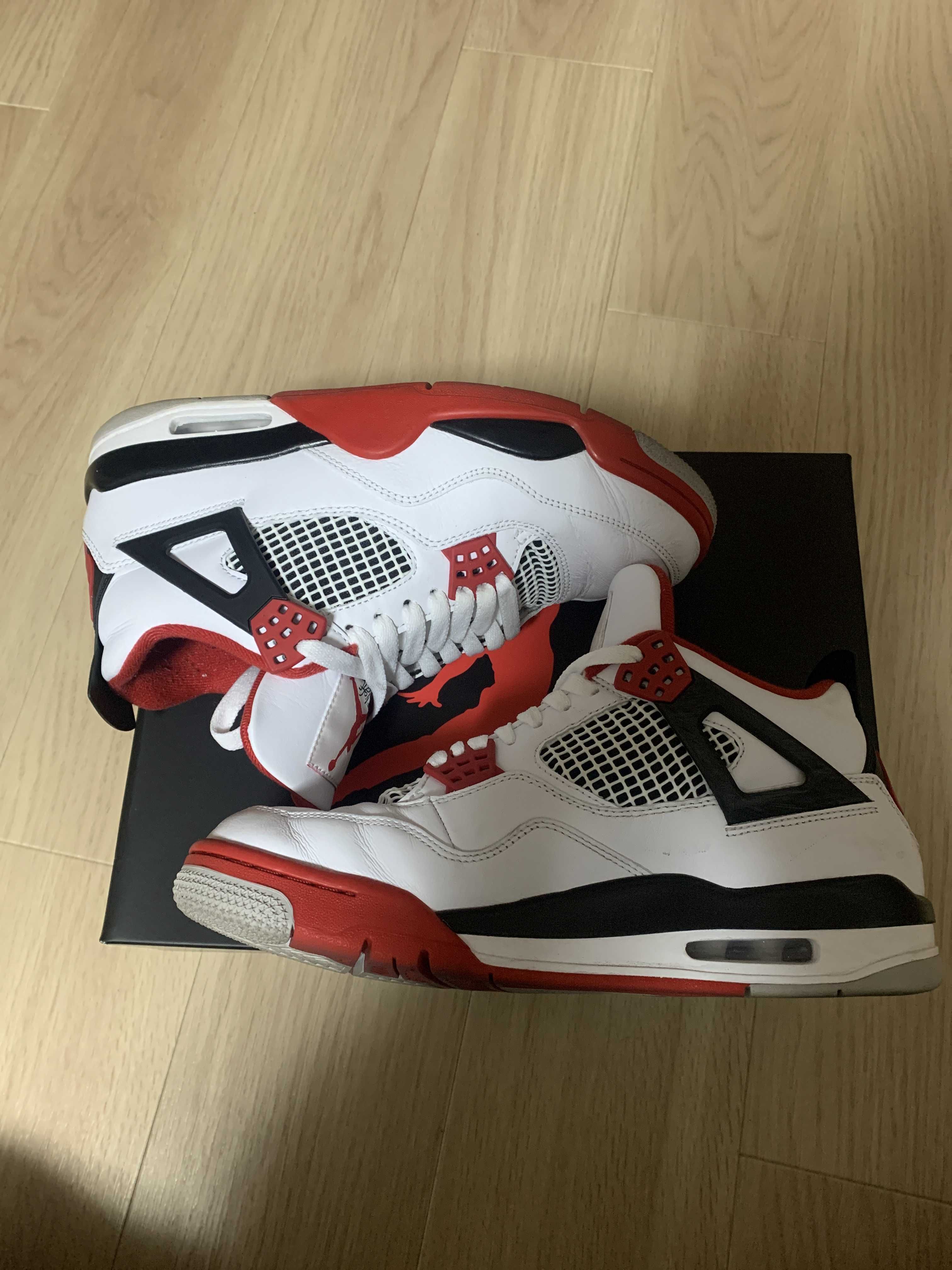 Nike Air Jordan 4 Retro OG "Fire Red" (2020)