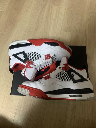 Nike Air Jordan 4 Retro OG "Fire Red" (2020)