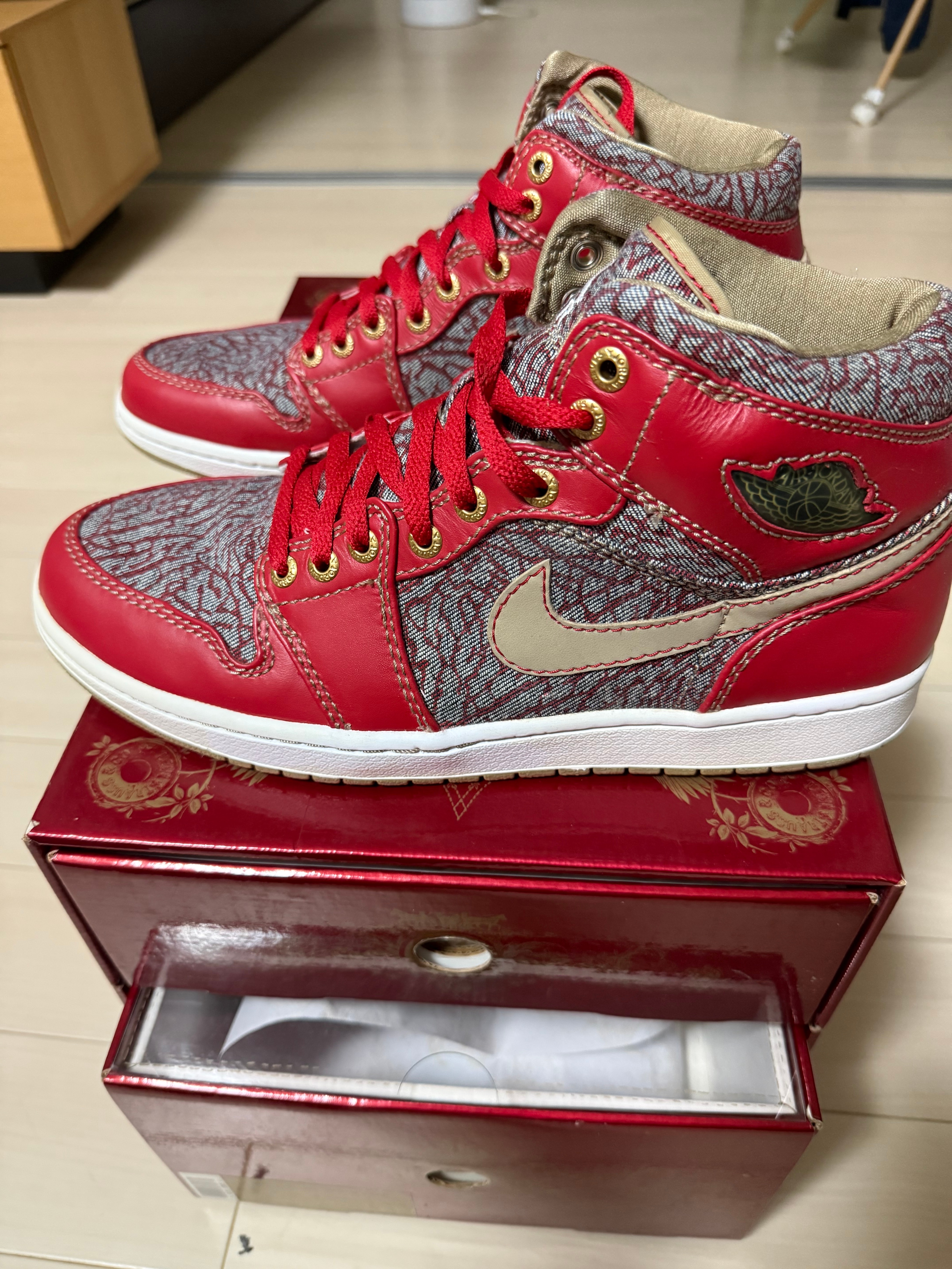 LEVI'S × Nike Air Jordan 1 23/501 Denim Pack "Varsity Red"